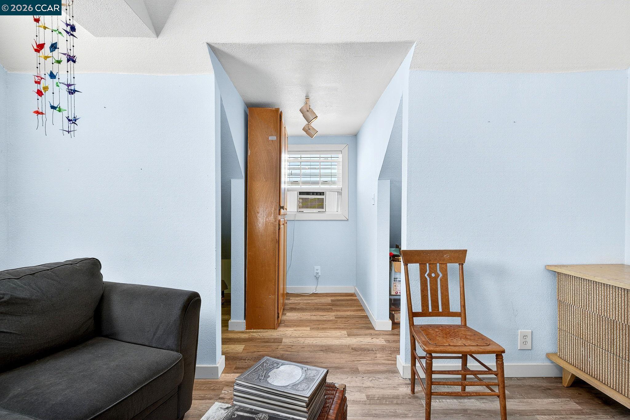 Detail Gallery Image 26 of 60 For 2312 Granada Ct, Pinole,  CA 94564-1813 - 5 Beds | 2 Baths