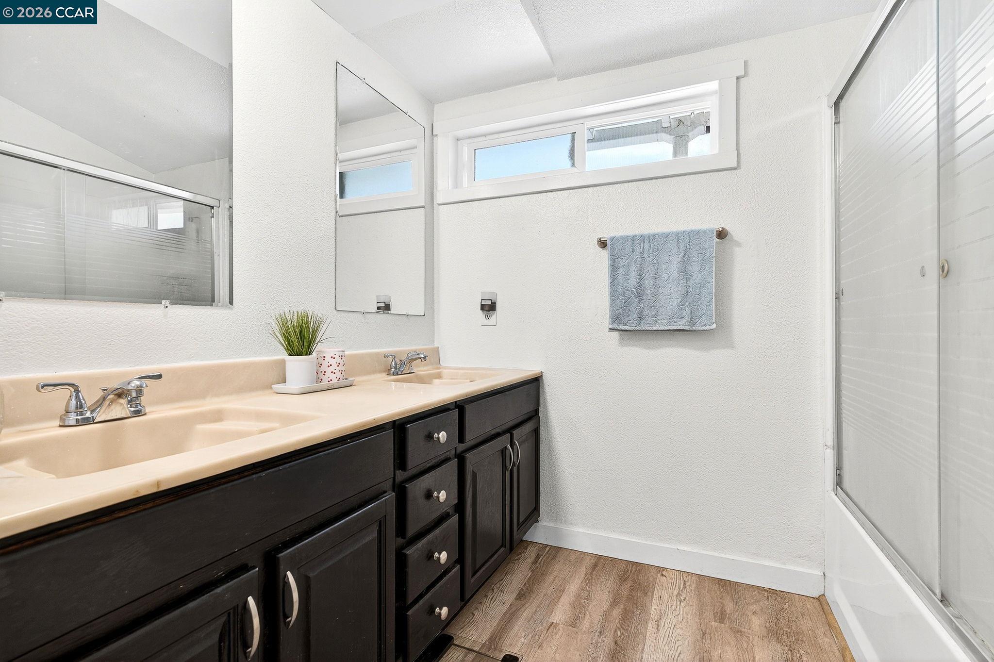 Detail Gallery Image 28 of 60 For 2312 Granada Ct, Pinole,  CA 94564-1813 - 5 Beds | 2 Baths