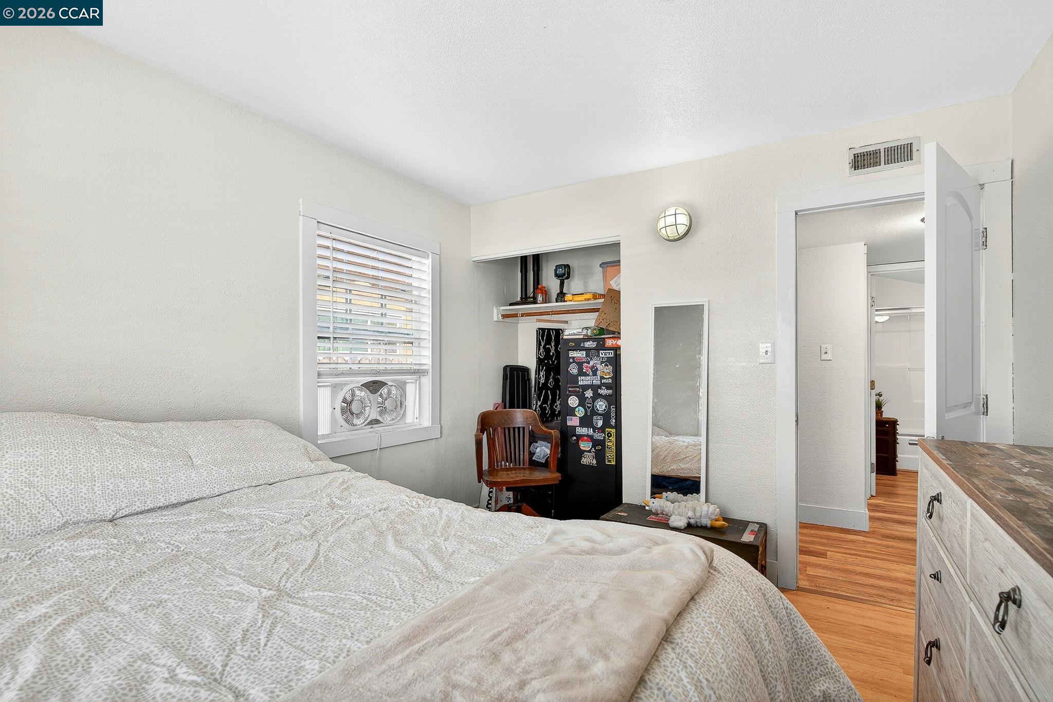 Detail Gallery Image 39 of 60 For 2312 Granada Ct, Pinole,  CA 94564-1813 - 5 Beds | 2 Baths