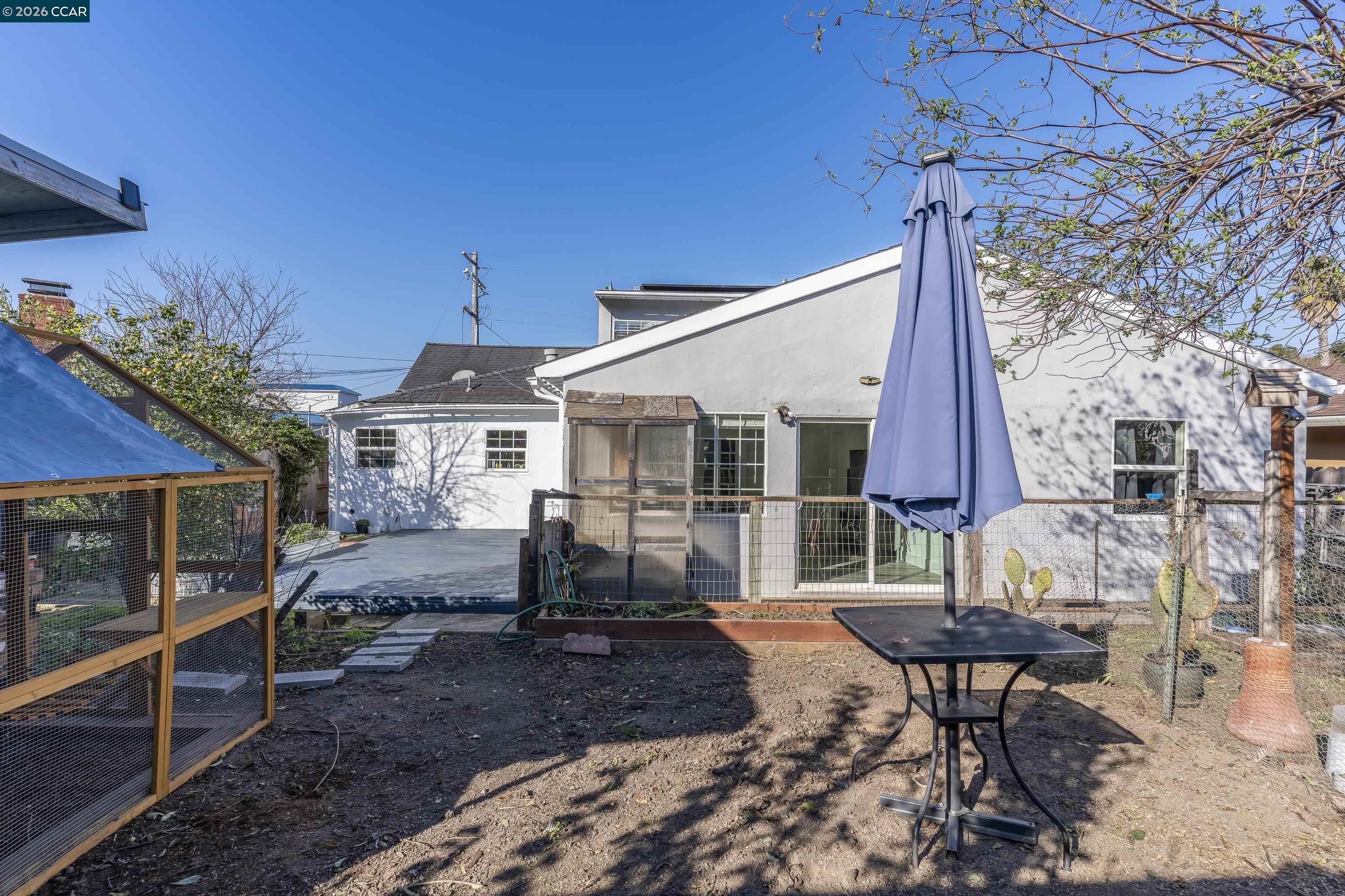 Detail Gallery Image 51 of 60 For 2312 Granada Ct, Pinole,  CA 94564-1813 - 5 Beds | 2 Baths