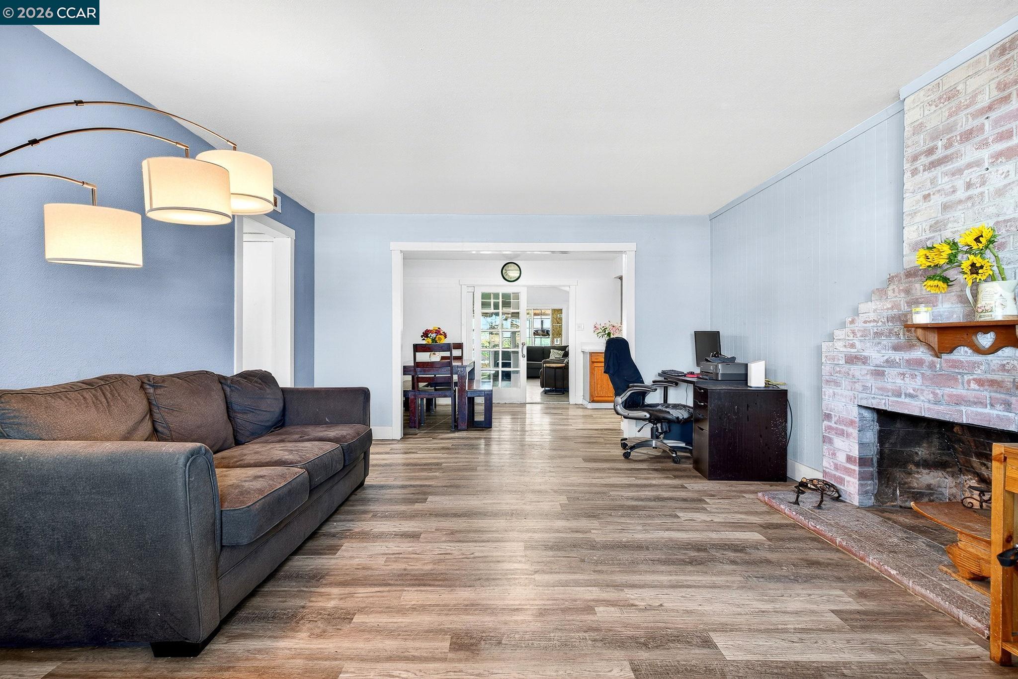 Detail Gallery Image 7 of 60 For 2312 Granada Ct, Pinole,  CA 94564-1813 - 5 Beds | 2 Baths