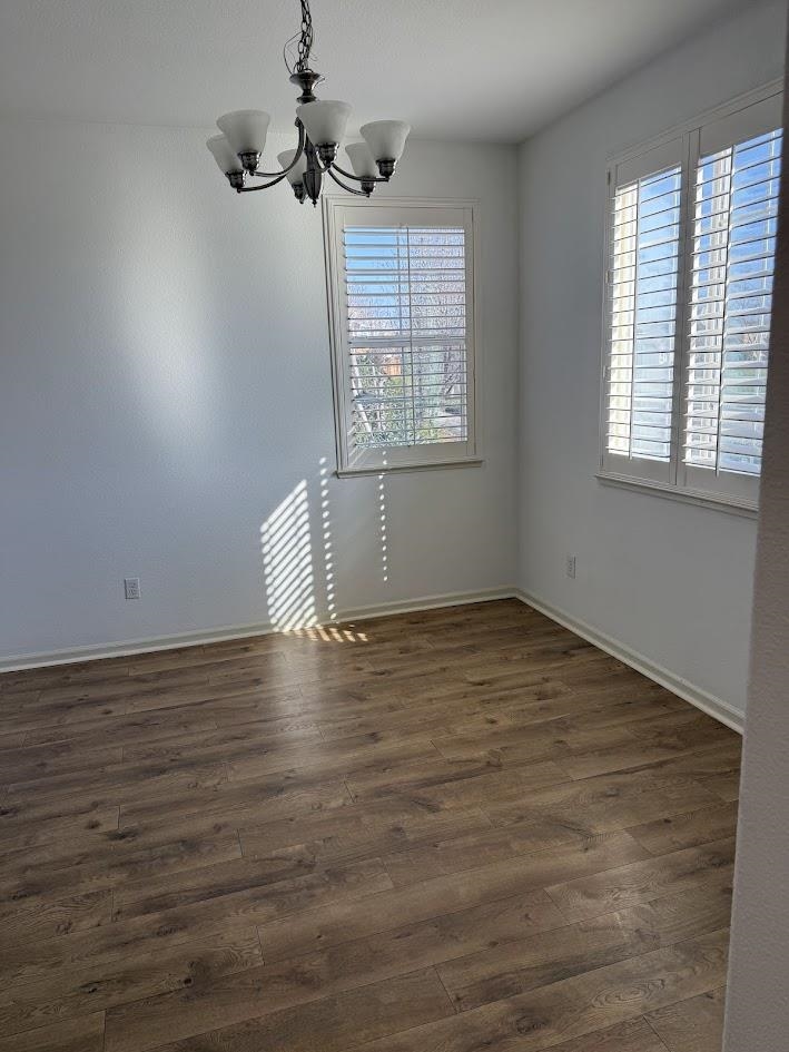 Detail Gallery Image 10 of 48 For 236 Cogburn Way, Vacaville,  CA 95687 - 5 Beds | 2/1 Baths