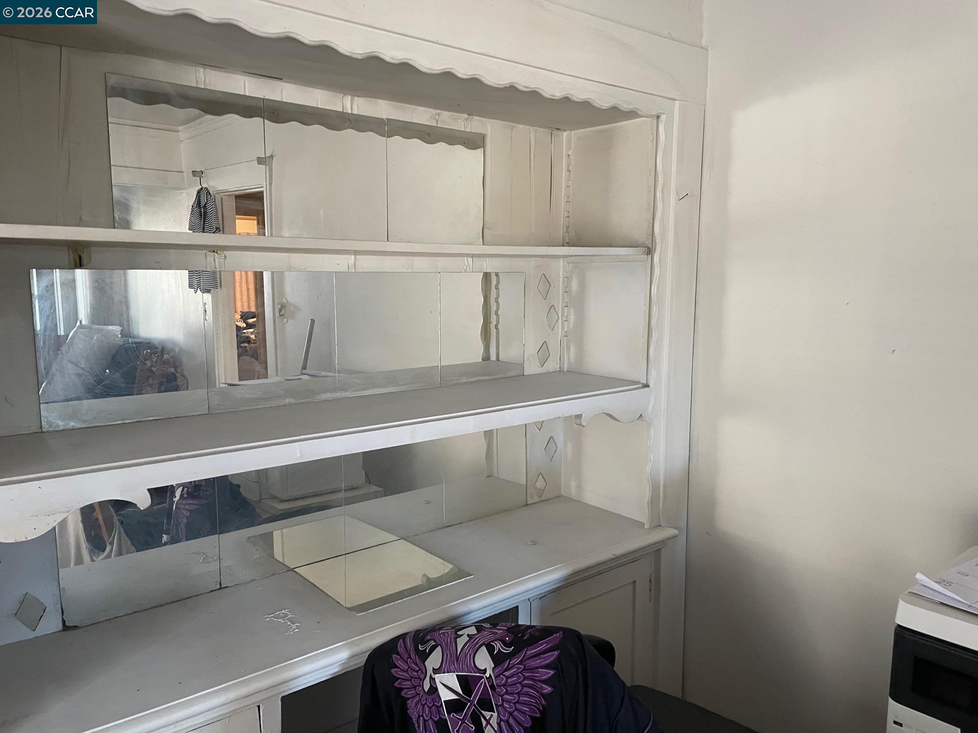 Detail Gallery Image 5 of 12 For 1332 103rd Ave, Oakland,  CA 94603 - 2 Beds | 1 Baths