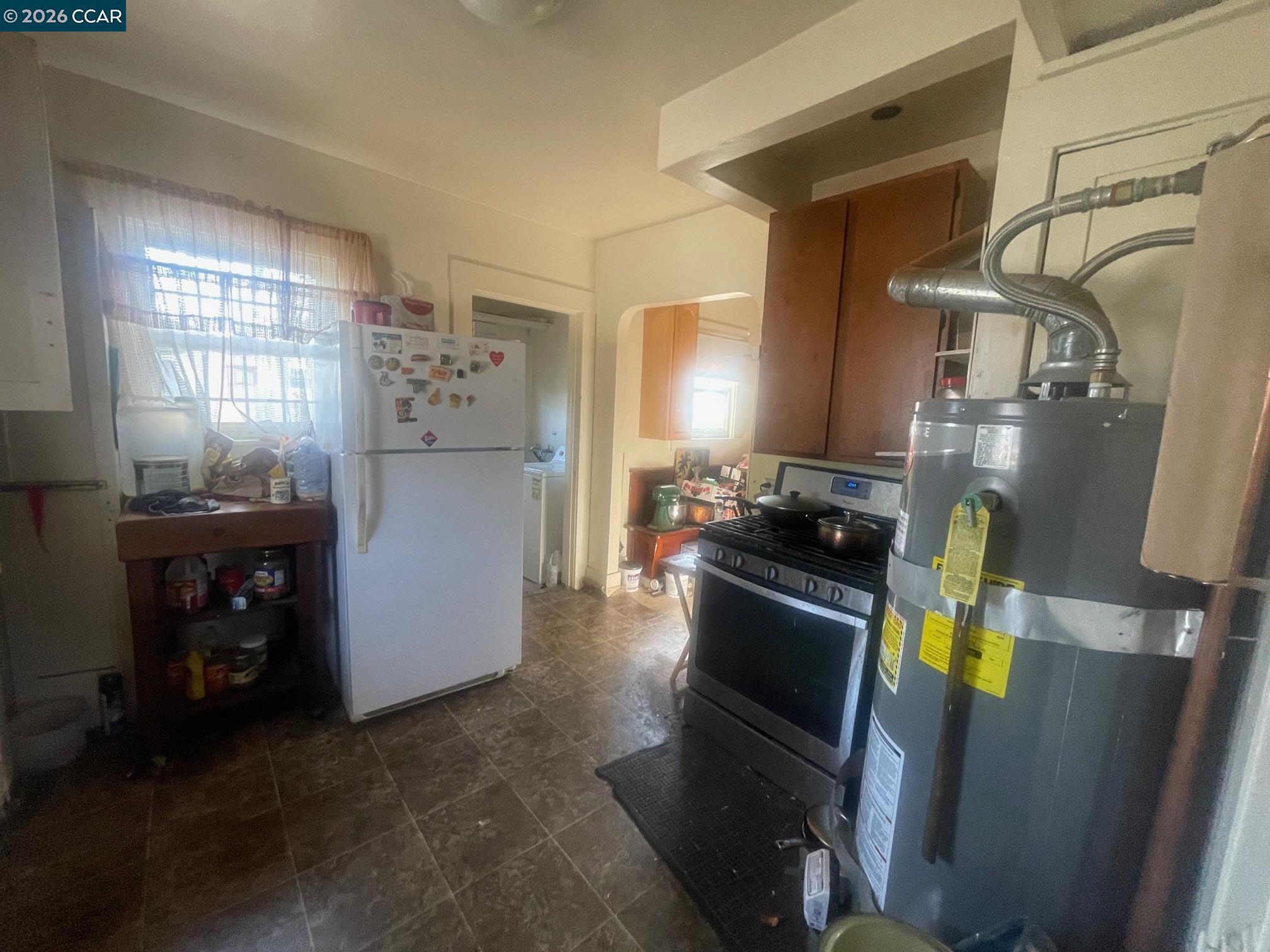 Detail Gallery Image 10 of 12 For 1332 103rd Ave, Oakland,  CA 94603 - 2 Beds | 1 Baths