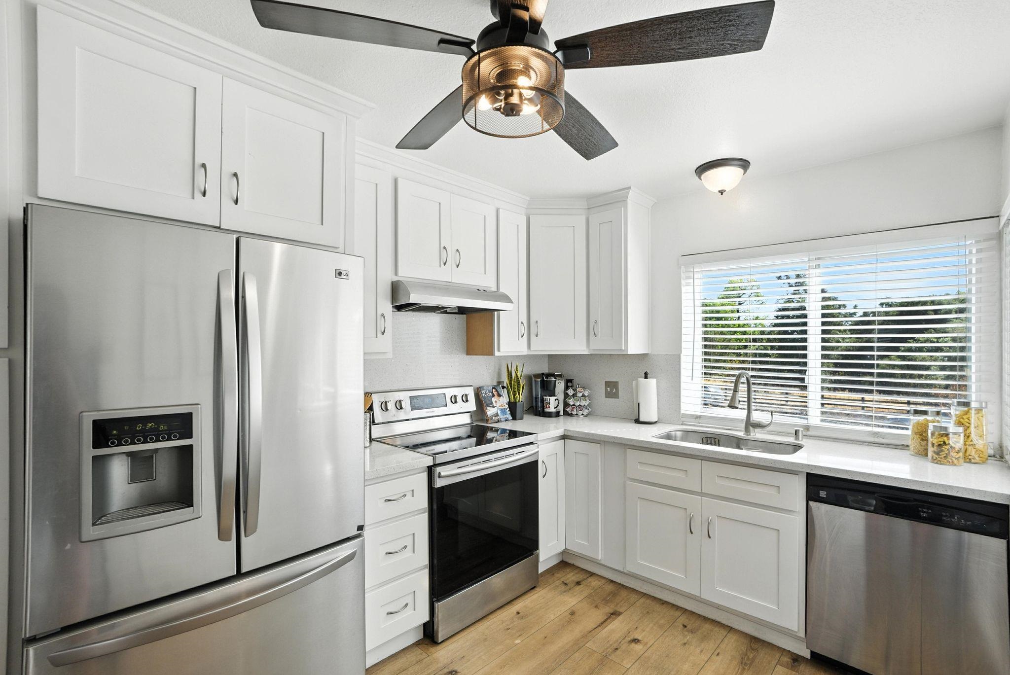 Detail Gallery Image 13 of 38 For 2102 Galveston Ave #B,  San Jose,  CA 95122 - 2 Beds | 1 Baths