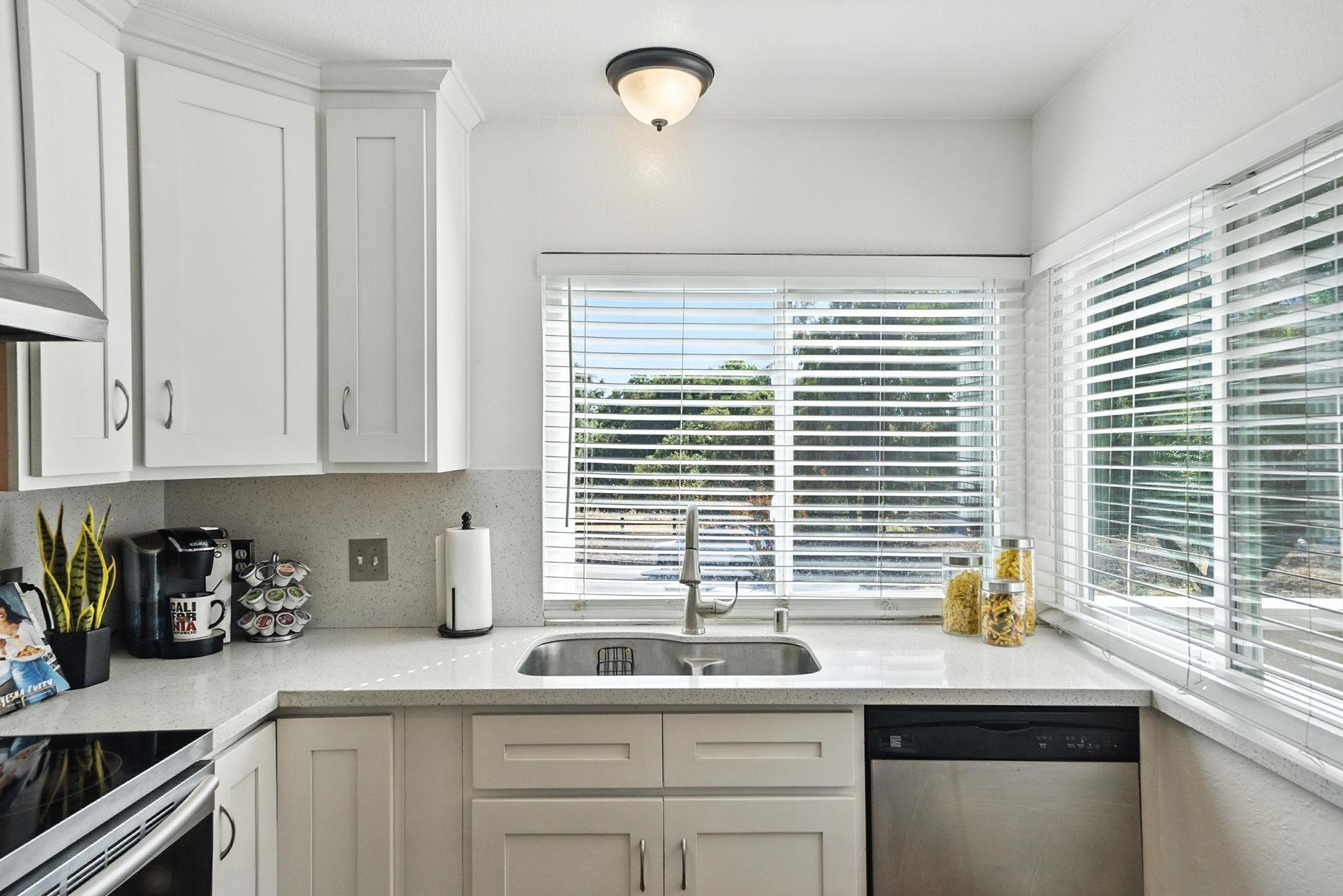 Detail Gallery Image 14 of 38 For 2102 Galveston Ave #B,  San Jose,  CA 95122 - 2 Beds | 1 Baths