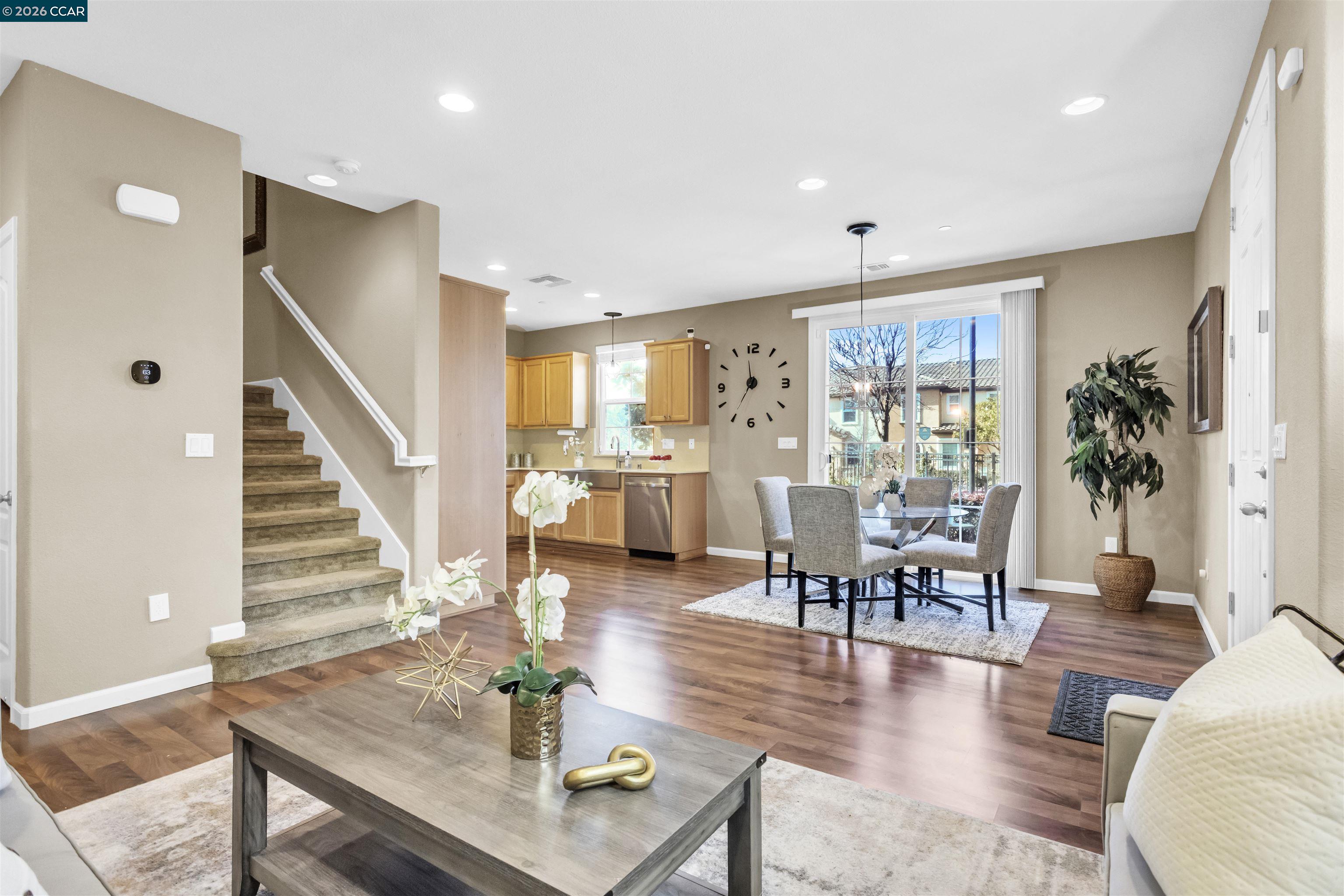 Detail Gallery Image 15 of 44 For 110 Del Alba St., San Pablo,  CA 94806 - 4 Beds | 2/1 Baths