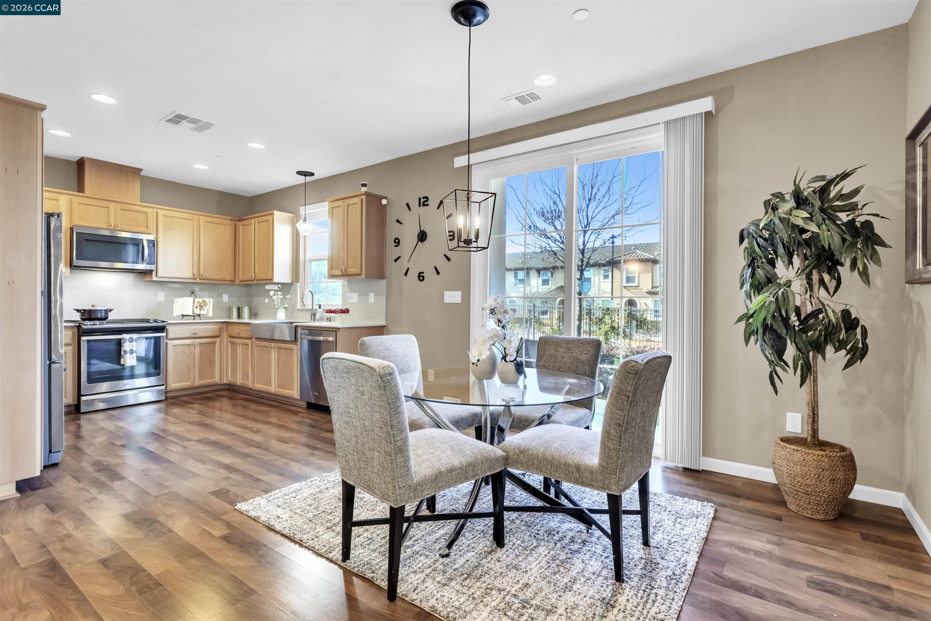 Photo #5: 41123321 Listing: Photo #5