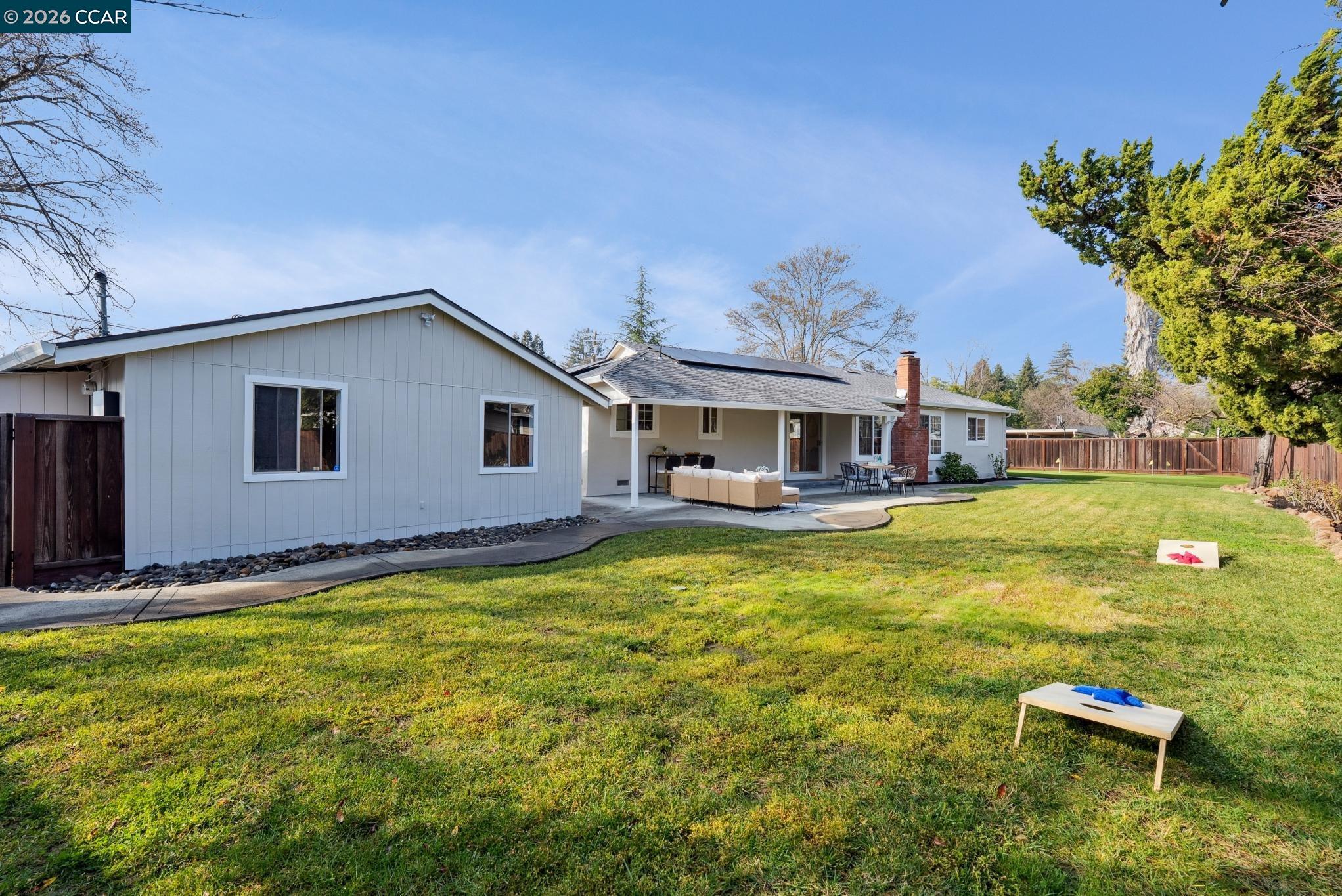 Detail Gallery Image 28 of 39 For 538 Shelly Dr, Pleasant Hill,  CA 94523 - 5 Beds | 3 Baths