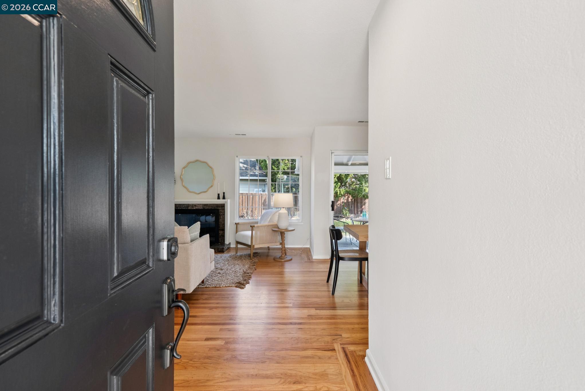 Detail Gallery Image 4 of 39 For 538 Shelly Dr, Pleasant Hill,  CA 94523 - 5 Beds | 3 Baths