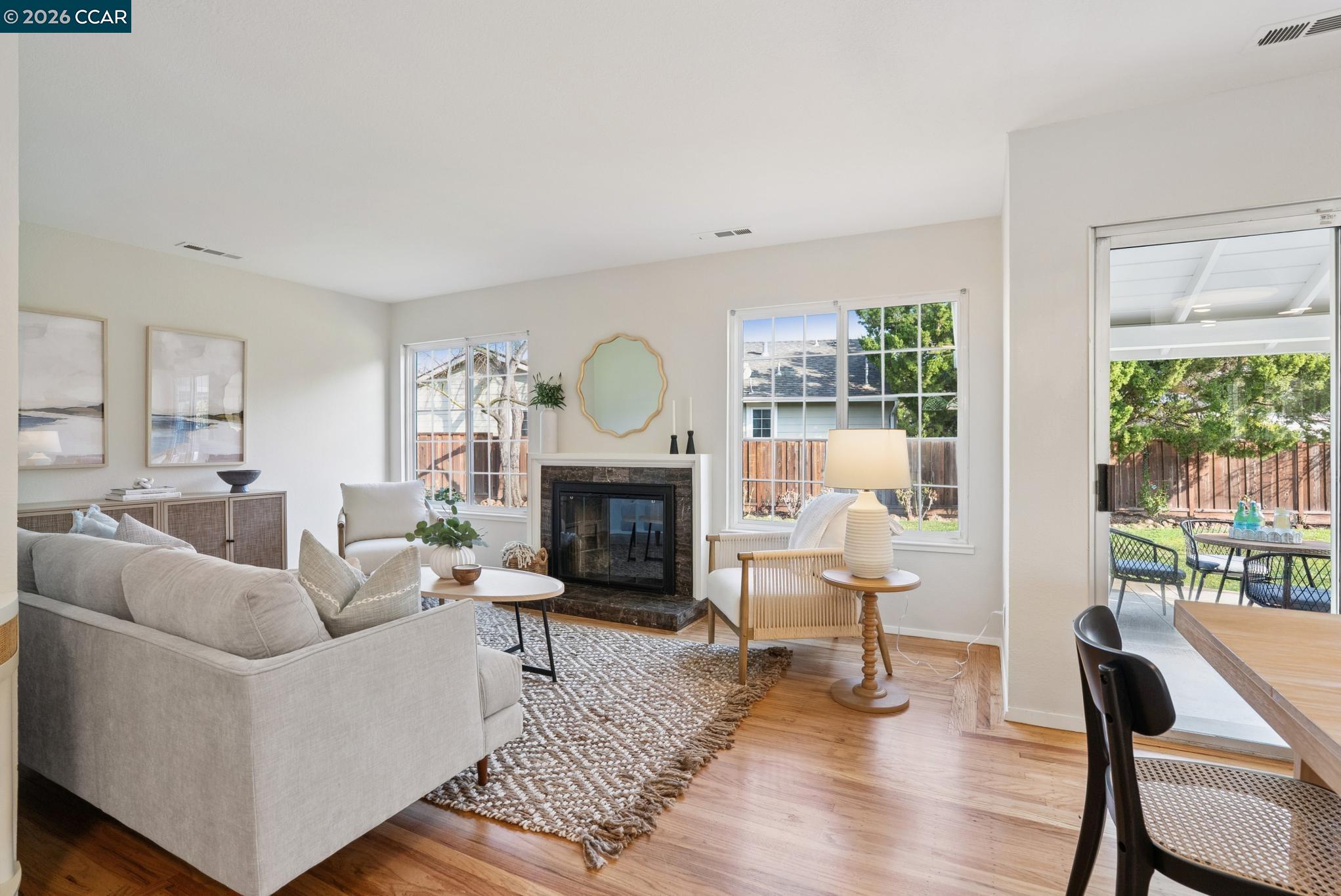 Detail Gallery Image 6 of 41 For 538 Shelly Dr, Pleasant Hill,  CA 94523 - 5 Beds | 3 Baths