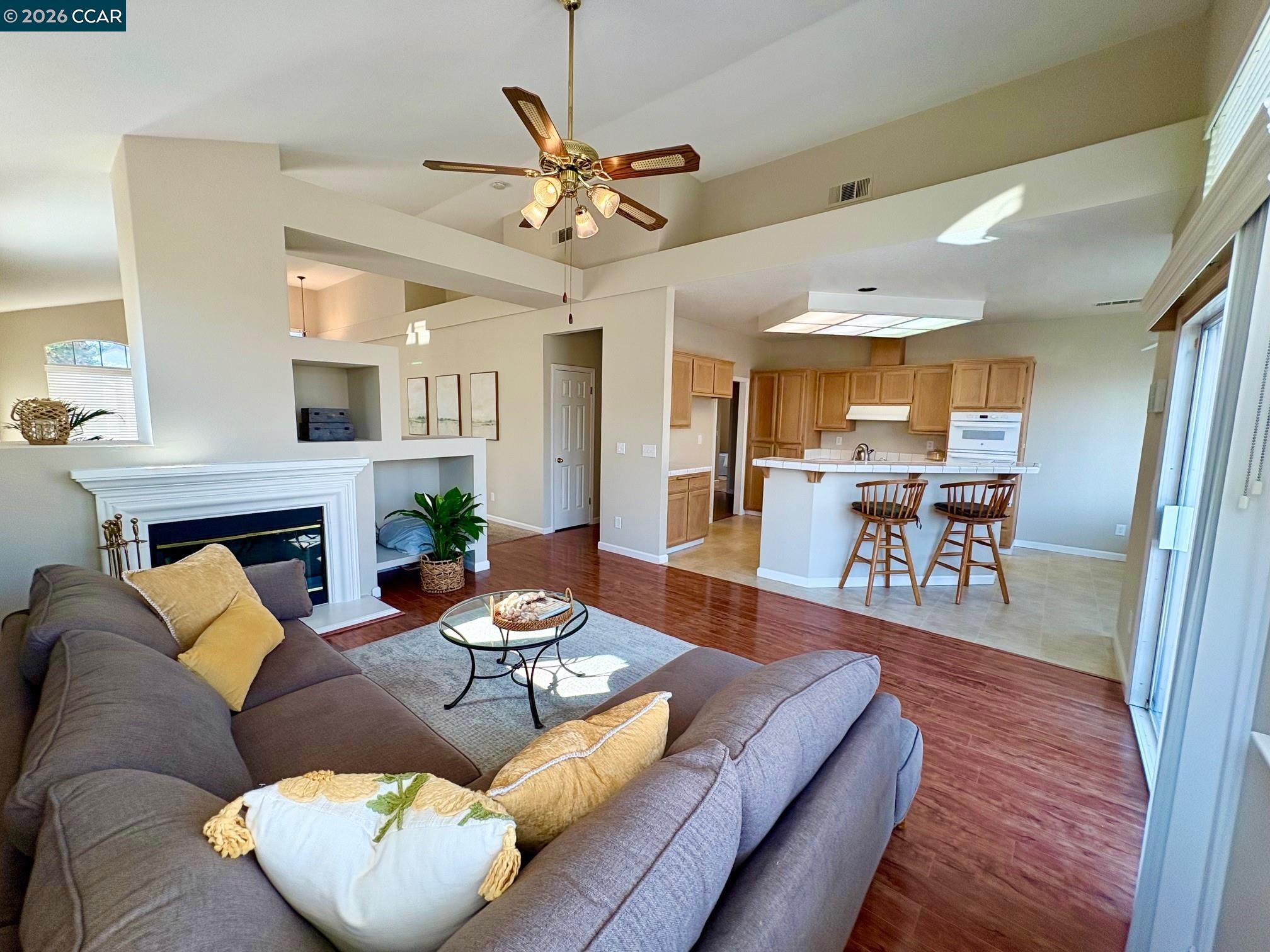 Detail Gallery Image 6 of 17 For 2337 Newport Place South, Discovery Bay,  CA 94505 - 3 Beds | 2 Baths