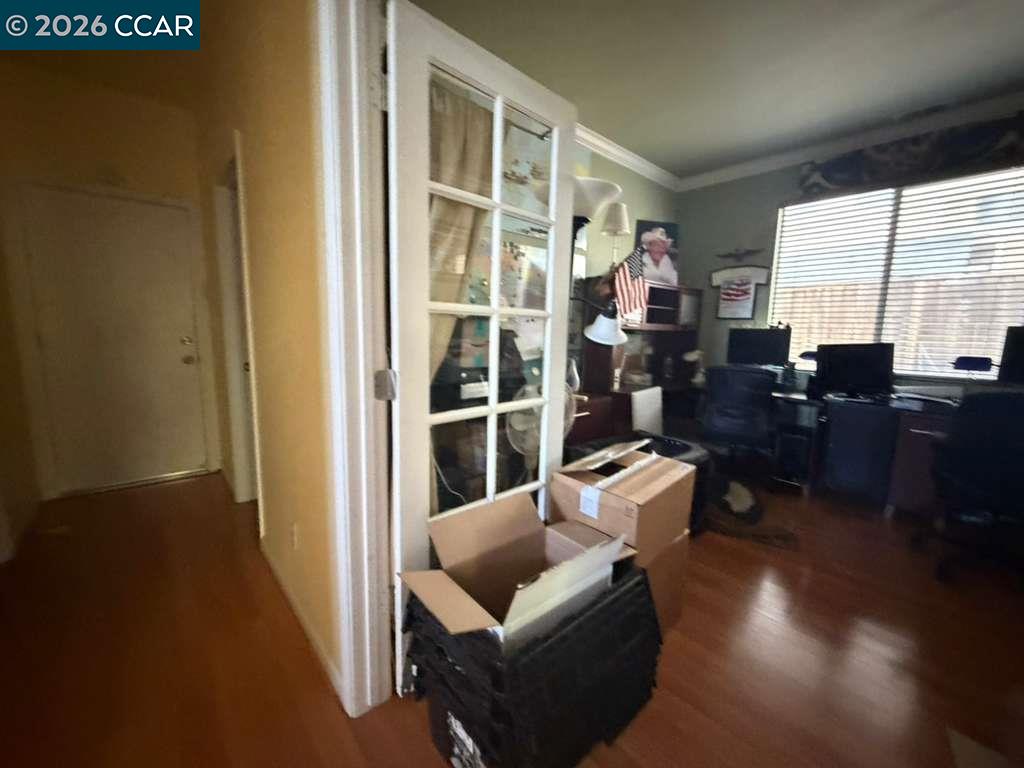 Detail Gallery Image 15 of 22 For 4 Deer Hill Ct, Pittsburg,  CA 94565 - 4 Beds | 3 Baths