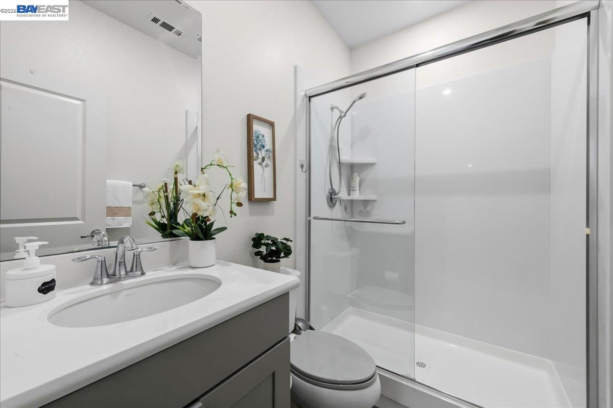 Detail Gallery Image 15 of 53 For 4052 Knightstown St, Dublin,  CA 94568 - 5 Beds | 4 Baths