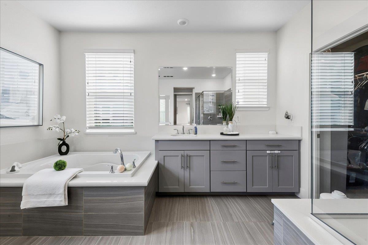 Detail Gallery Image 20 of 53 For 4052 Knightstown St, Dublin,  CA 94568 - 5 Beds | 4 Baths