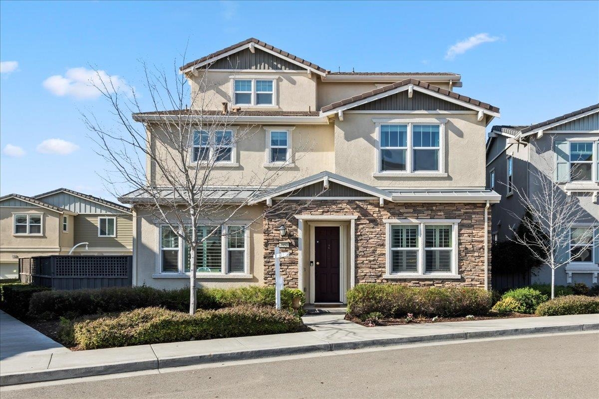 Detail Gallery Image 3 of 53 For 4052 Knightstown St, Dublin,  CA 94568 - 5 Beds | 4 Baths