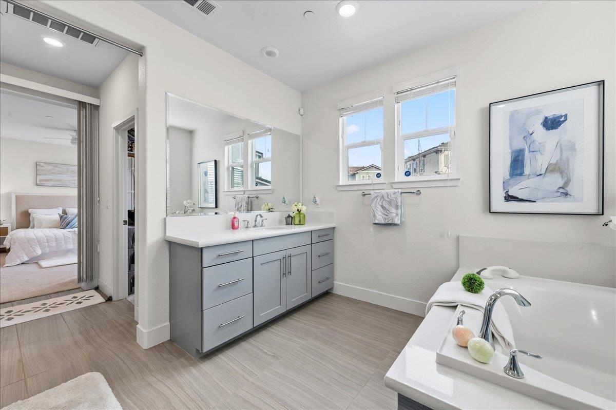 Detail Gallery Image 21 of 53 For 4052 Knightstown St, Dublin,  CA 94568 - 5 Beds | 4 Baths