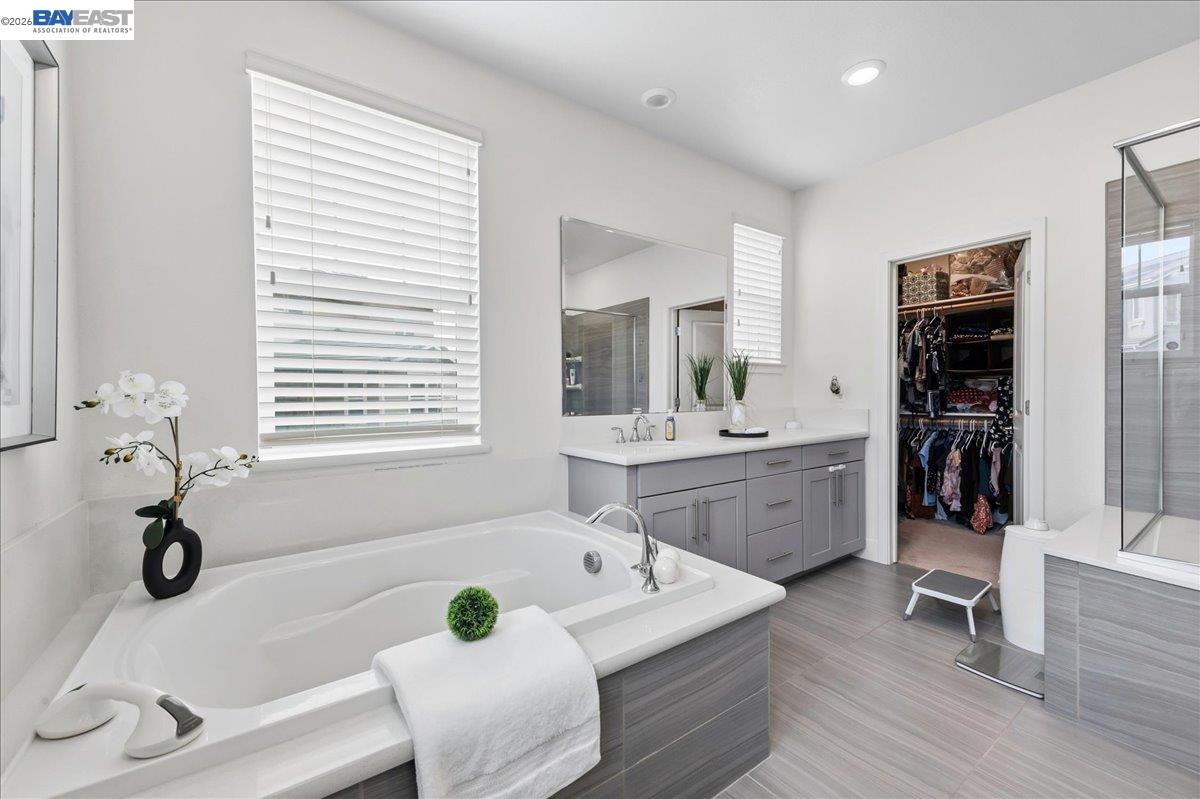 Detail Gallery Image 23 of 53 For 4052 Knightstown St, Dublin,  CA 94568 - 5 Beds | 4 Baths