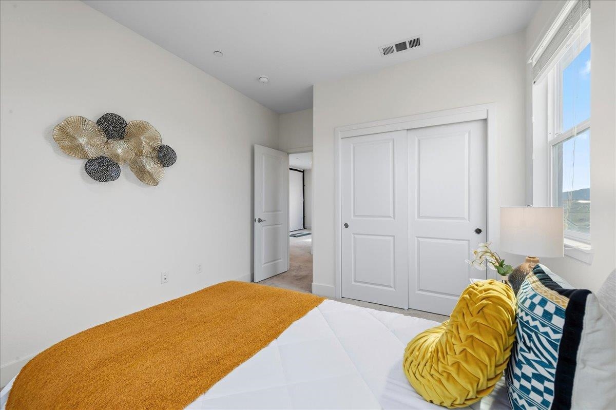 Detail Gallery Image 33 of 53 For 4052 Knightstown St, Dublin,  CA 94568 - 5 Beds | 4 Baths