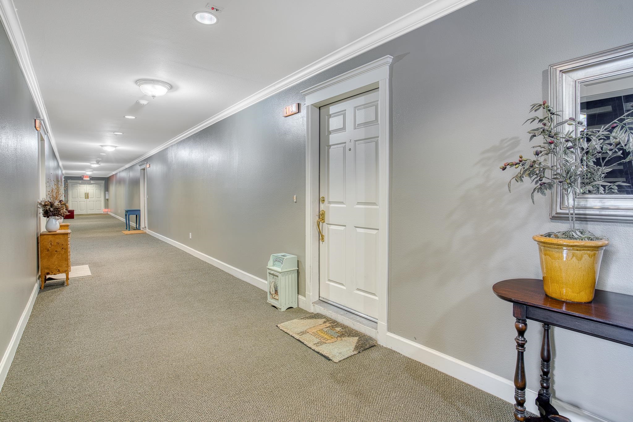 Detail Gallery Image 32 of 38 For 20 Willow Rd #13,  Menlo Park,  CA 94025 - 2 Beds | 2 Baths