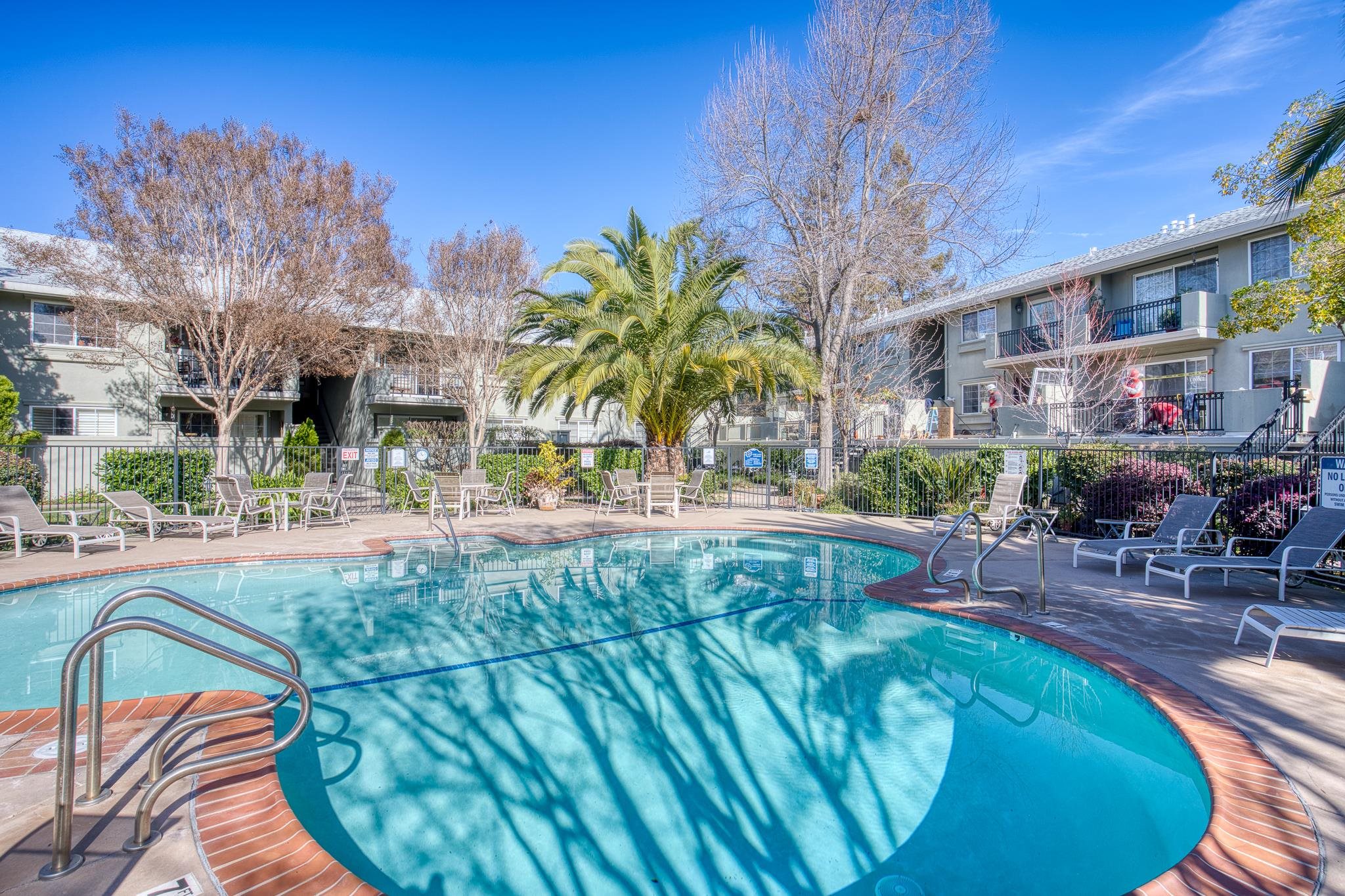 Detail Gallery Image 38 of 38 For 20 Willow Rd #13,  Menlo Park,  CA 94025 - 2 Beds | 2 Baths