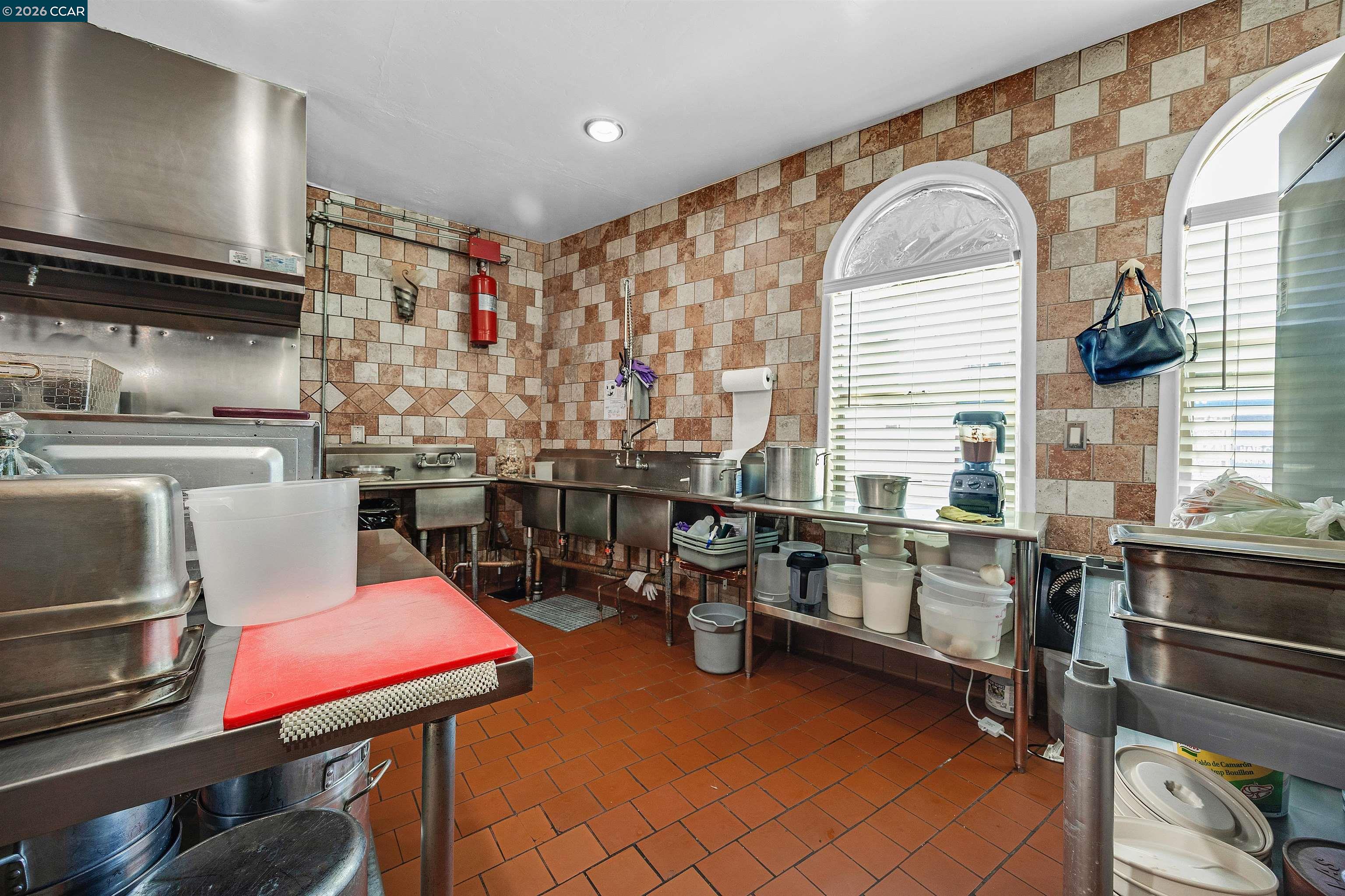 Detail Gallery Image 11 of 34 For 1500 23rd St, San Pablo,  CA 94806 - – Beds | – Baths