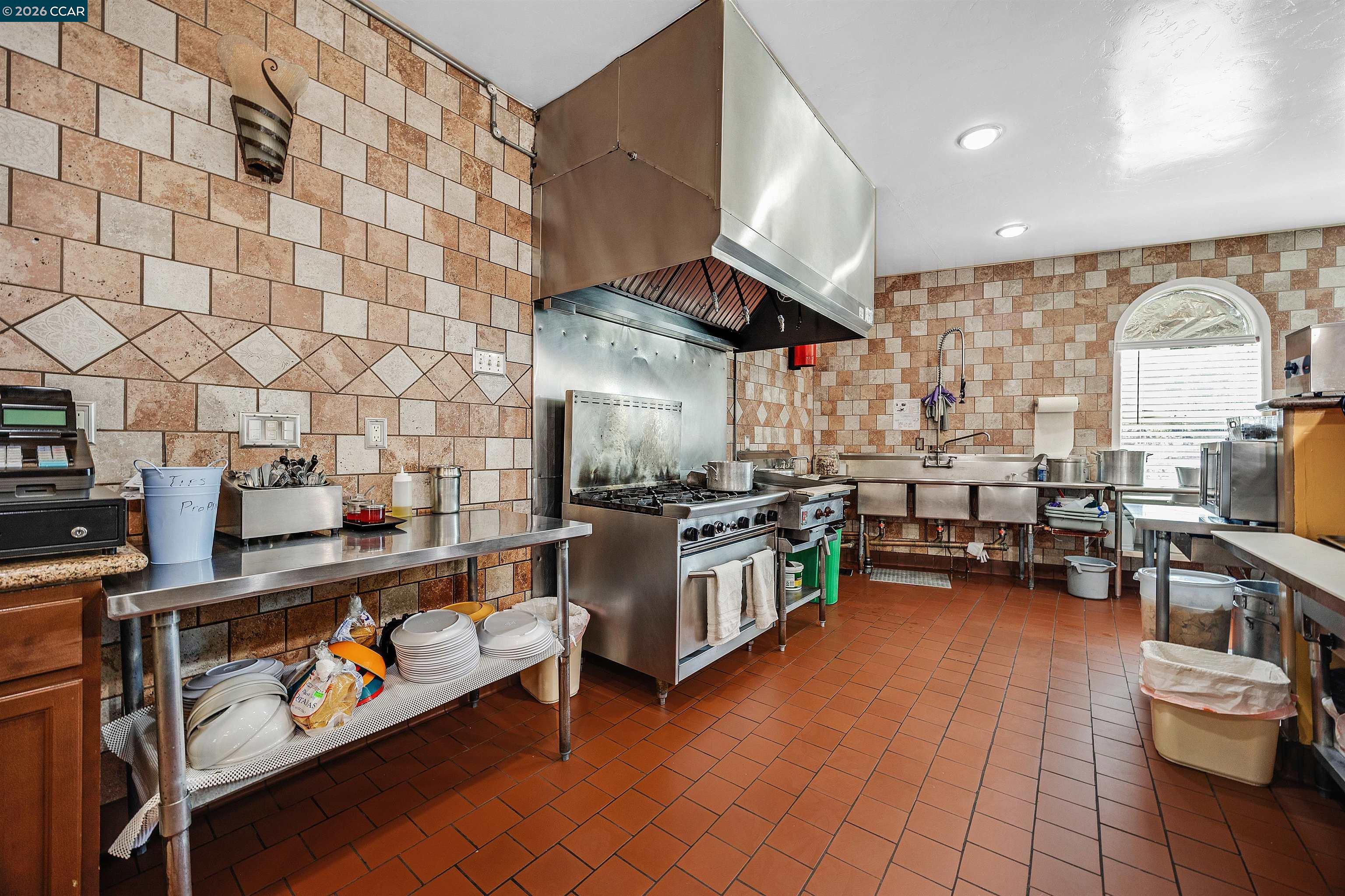 Detail Gallery Image 16 of 34 For 1500 23rd St, San Pablo,  CA 94806 - – Beds | – Baths