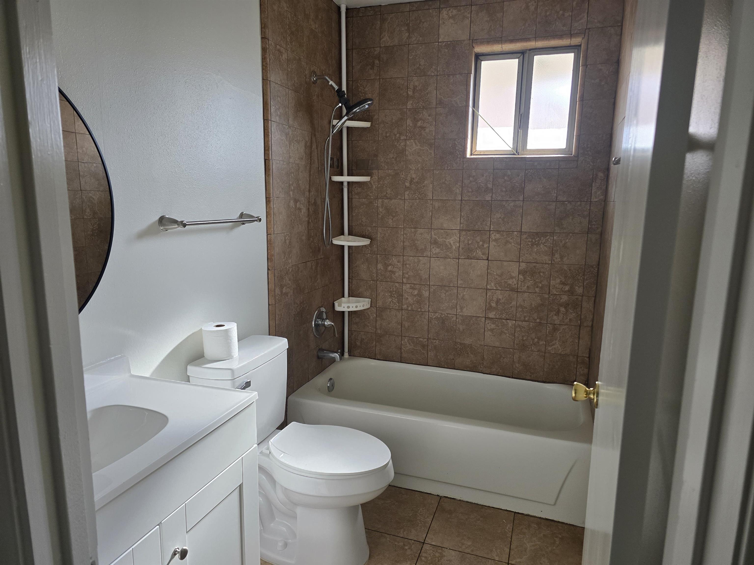 Detail Gallery Image 9 of 15 For 602 Cordova Lane, Stockton,  CA 95207-2948 - 3 Beds | 2 Baths