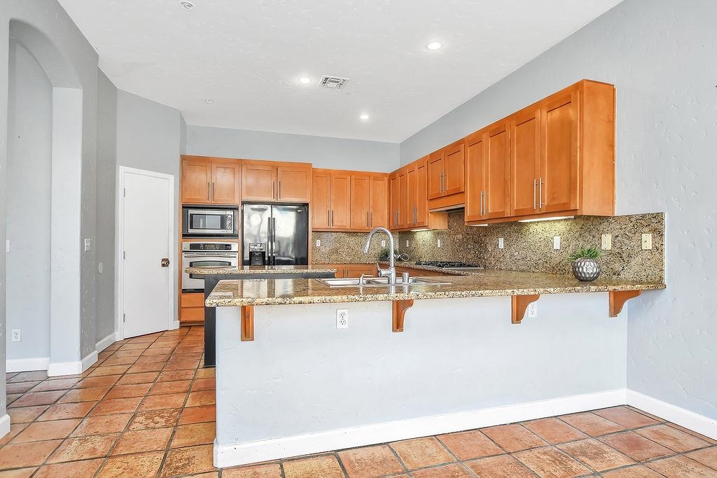 Detail Gallery Image 12 of 37 For 2487 Stanford Way, Antioch,  CA 94531 - 4 Beds | 2/1 Baths