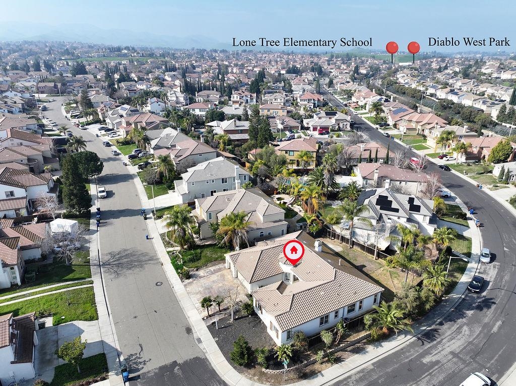 Detail Gallery Image 3 of 37 For 2487 Stanford Way, Antioch,  CA 94531 - 4 Beds | 2/1 Baths