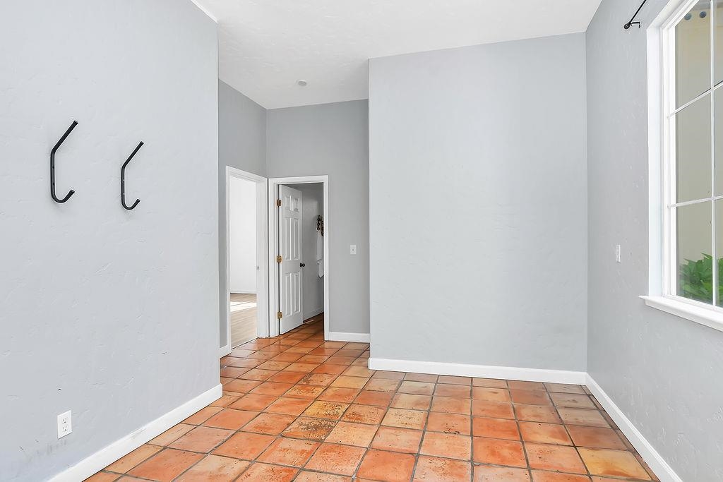 Detail Gallery Image 24 of 37 For 2487 Stanford Way, Antioch,  CA 94531 - 4 Beds | 2/1 Baths