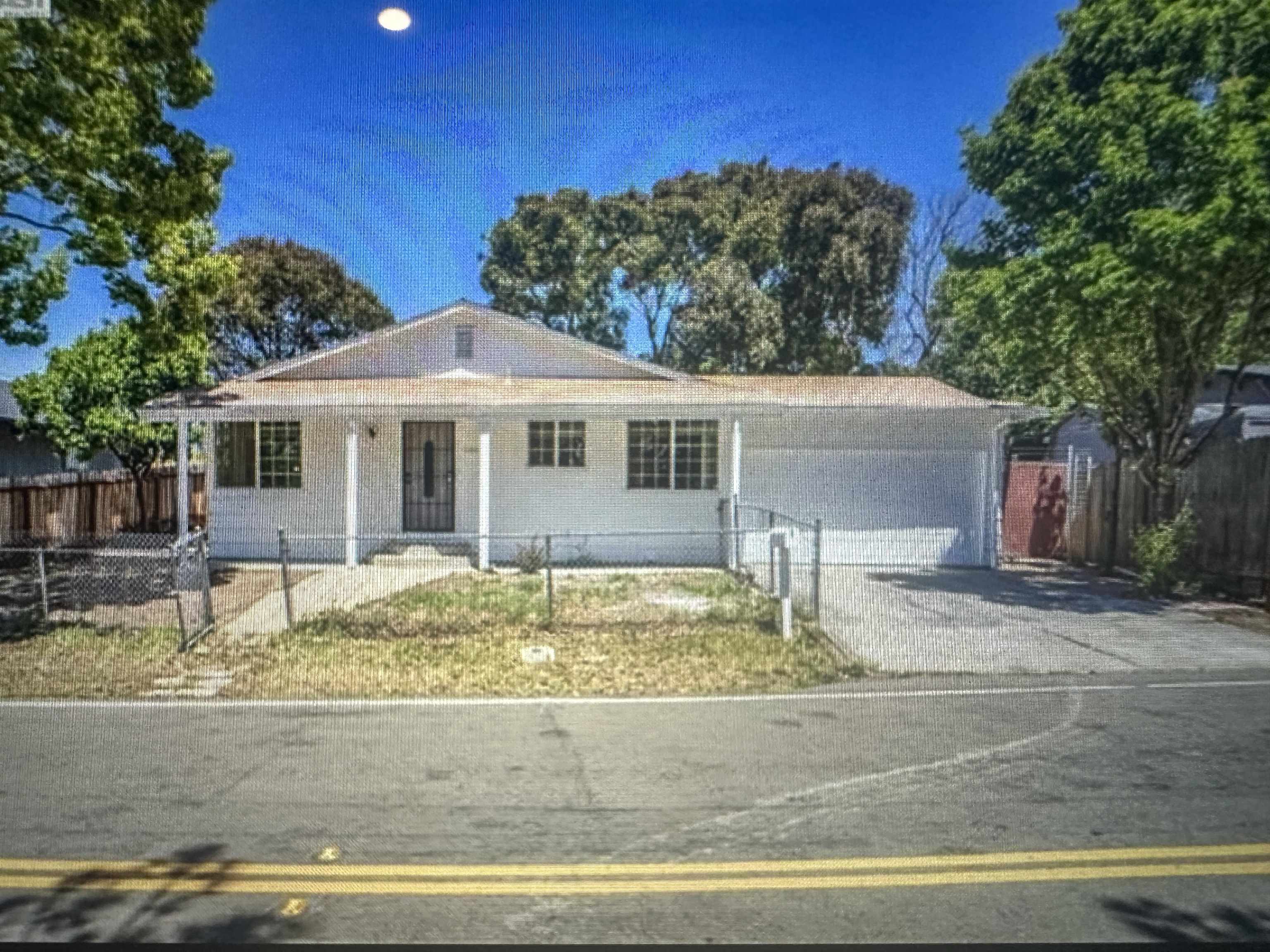 Front Image Thumbnail for BE41123342