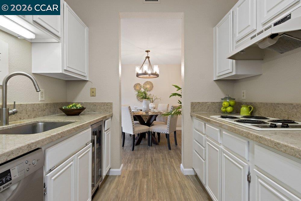 Photo #12: 41123343 Listing: Photo #12