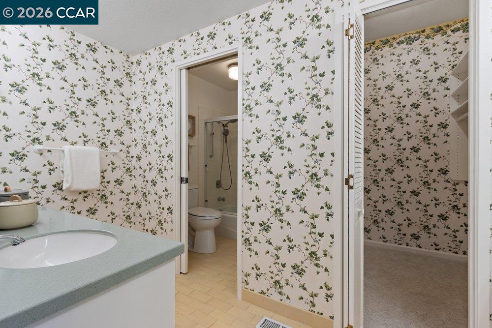 Detail Gallery Image 23 of 60 For 1738 Stanley Dollar Dr 4a,  Walnut Creek,  CA 94595 - 2 Beds | 2 Baths