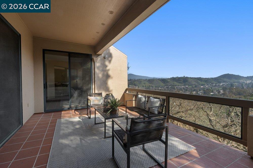 Detail Gallery Image 6 of 60 For 1738 Stanley Dollar Dr 4a,  Walnut Creek,  CA 94595 - 2 Beds | 2 Baths