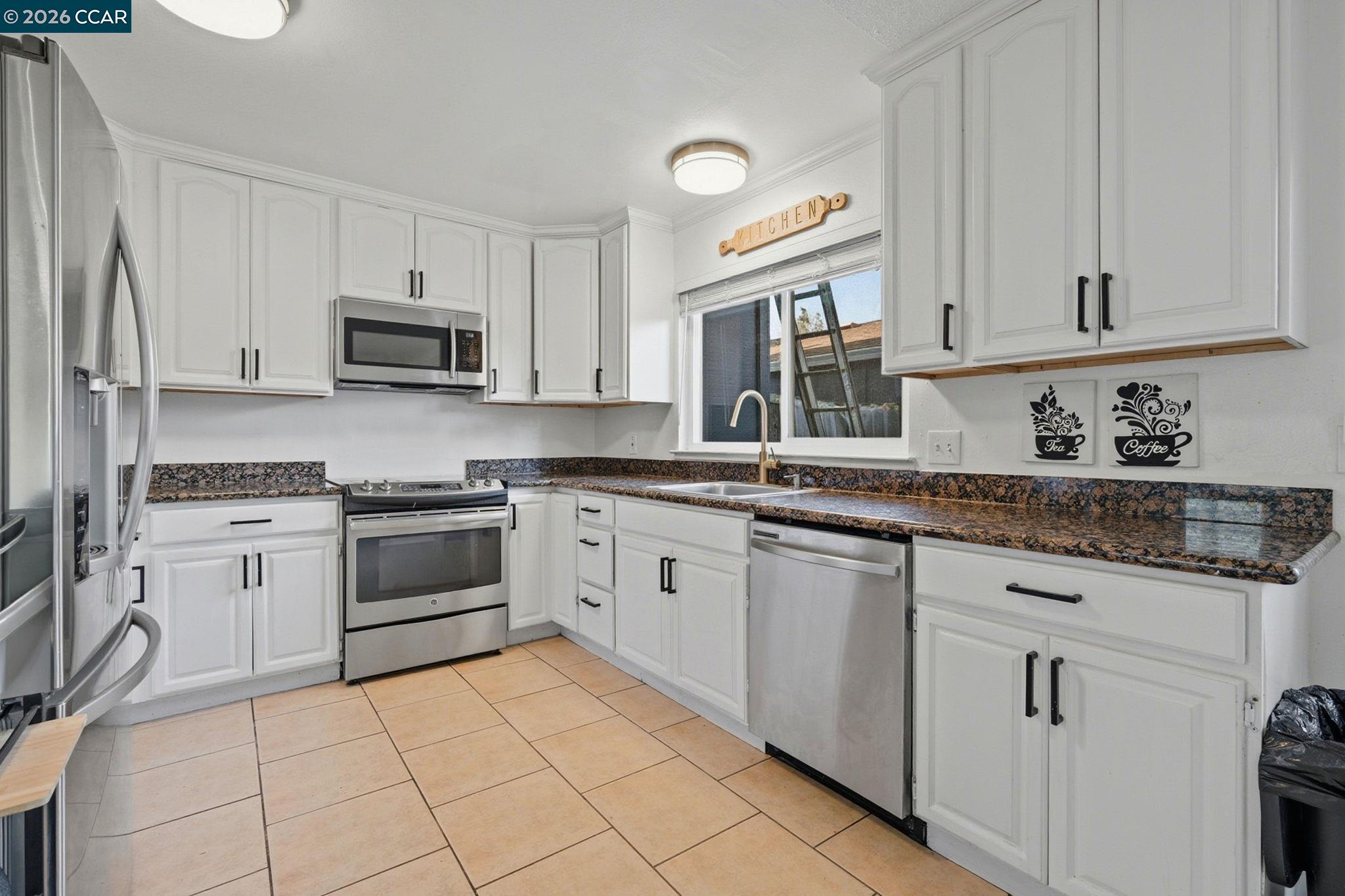 Photo #8: 41123350 Listing: Photo #8