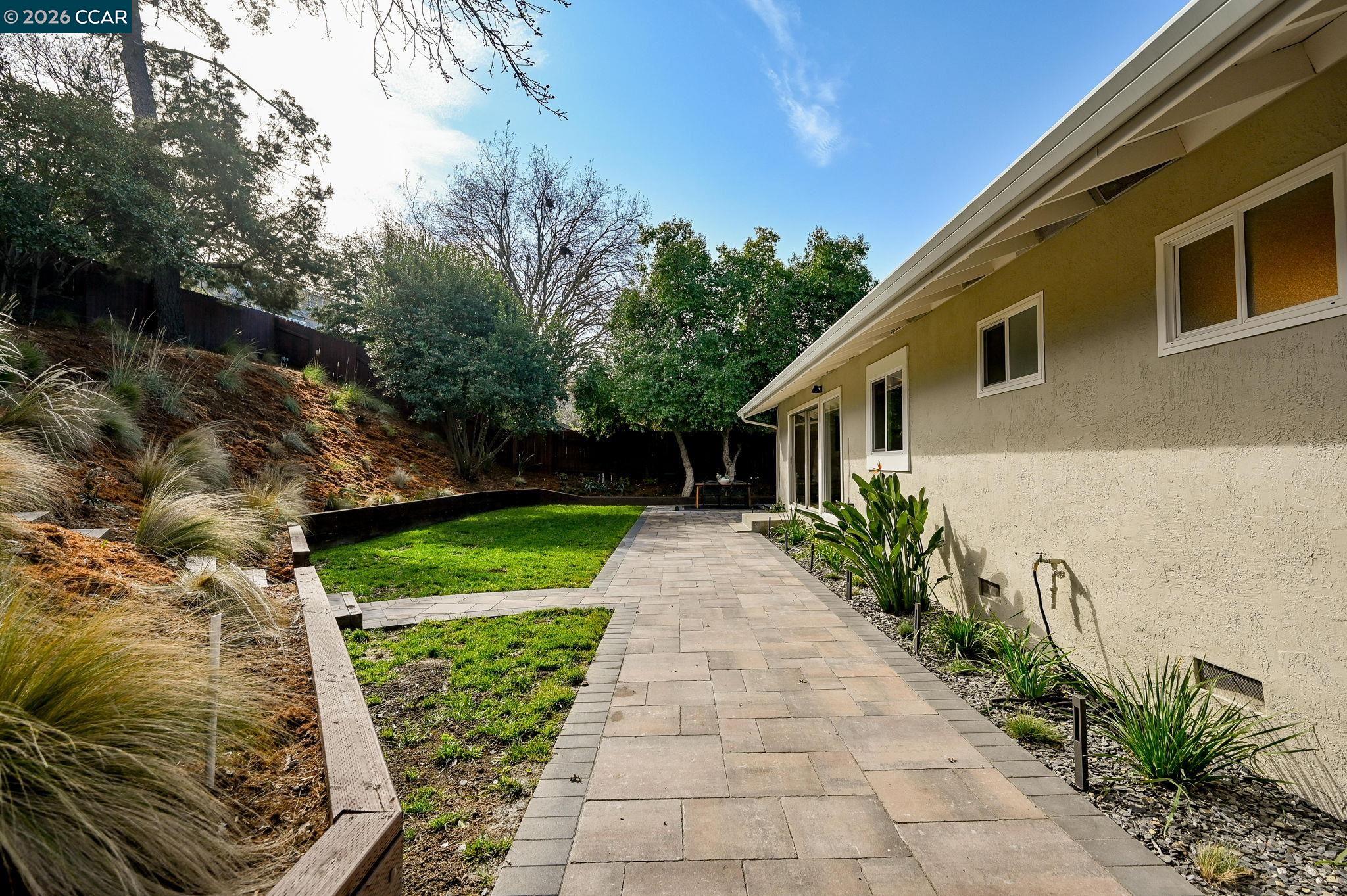 Detail Gallery Image 23 of 26 For 3739 Northridge Drive, Concord,  CA 94518 - 3 Beds | 2 Baths