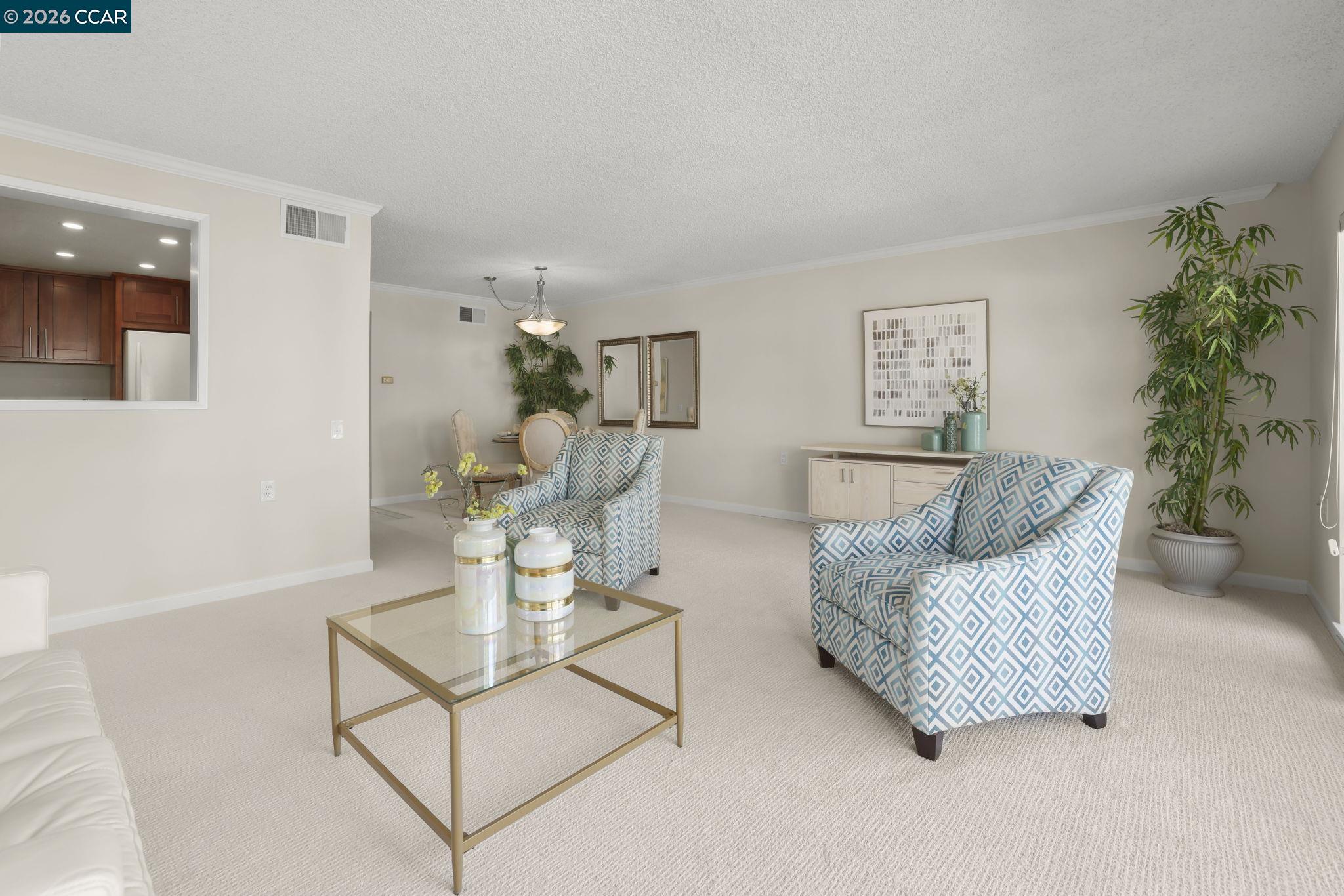 Photo #13: 41123352 Listing: Photo #13