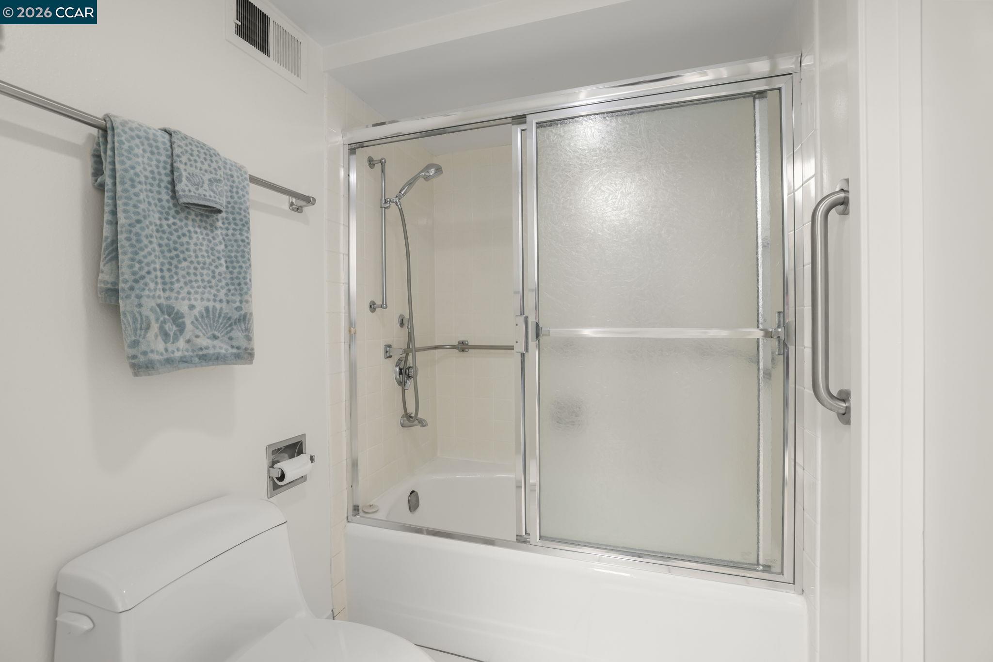 Photo #25: 41123352 Listing: Photo #25