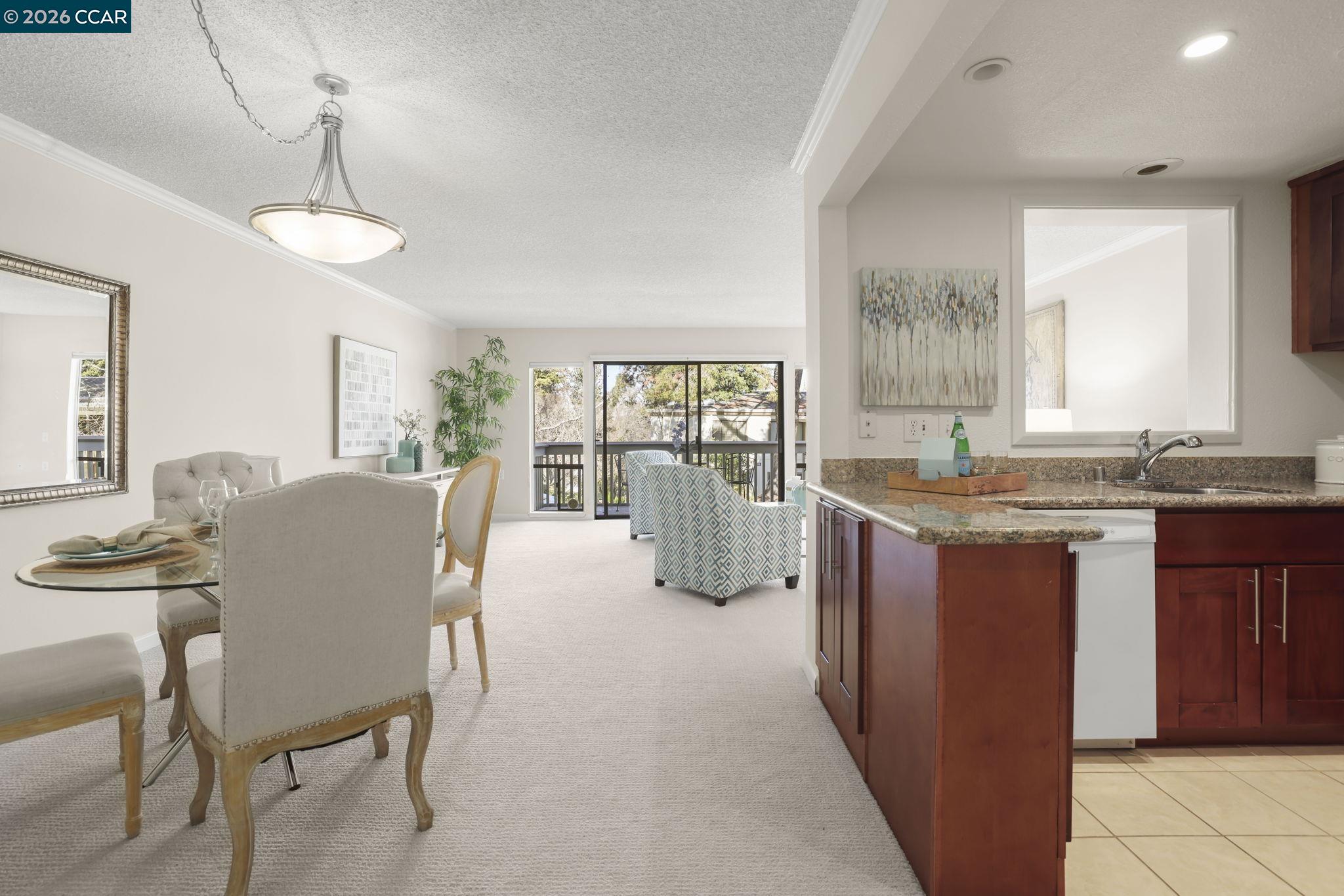 Photo #4: 41123352 Listing: Photo #4