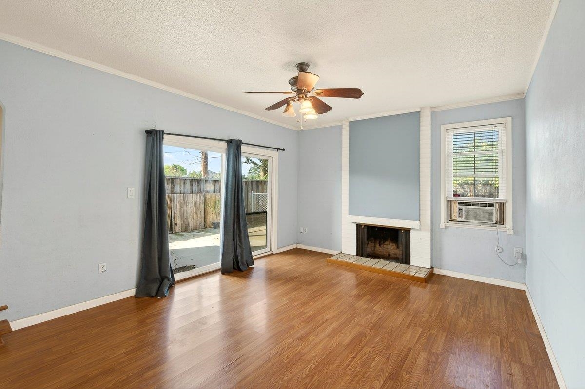 Detail Gallery Image 5 of 15 For 4657 Pardee Ave, Fremont,  CA 94538 - 3 Beds | 2 Baths