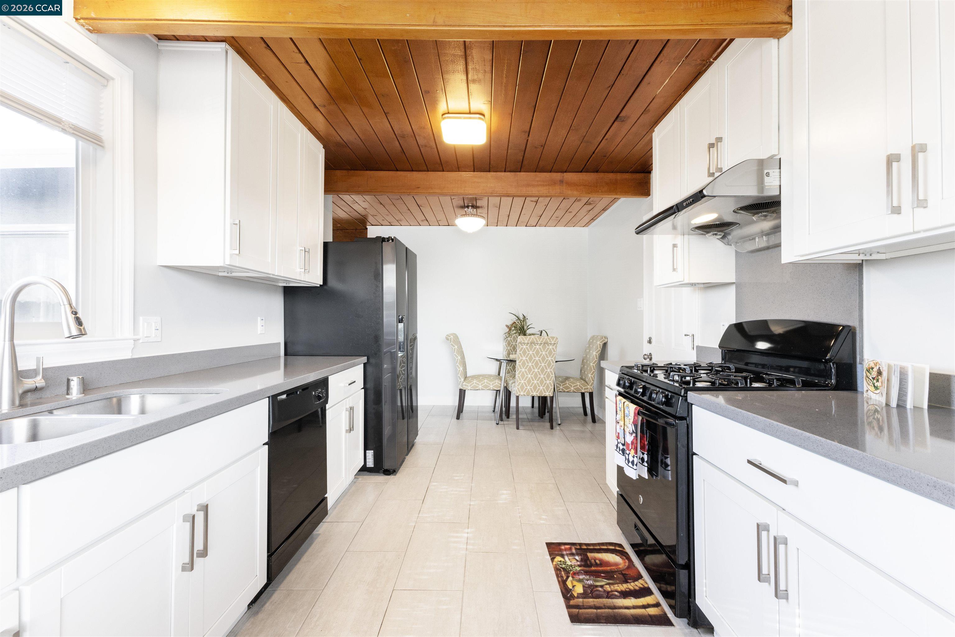 Detail Gallery Image 12 of 43 For 3141 Fairmede Dr, Richmond,  CA 94806 - 4 Beds | 2 Baths