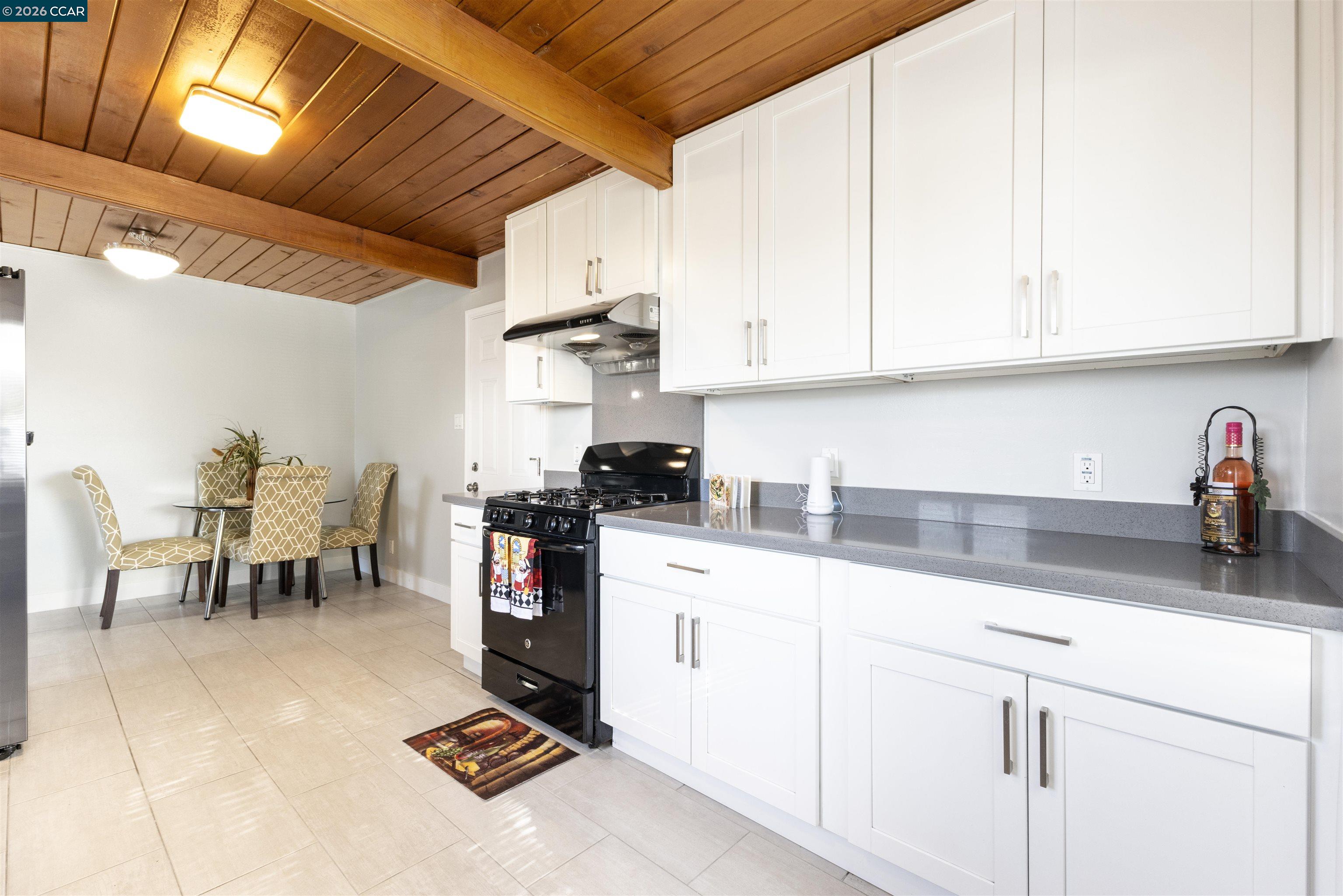 Detail Gallery Image 13 of 43 For 3141 Fairmede Dr, Richmond,  CA 94806 - 4 Beds | 2 Baths