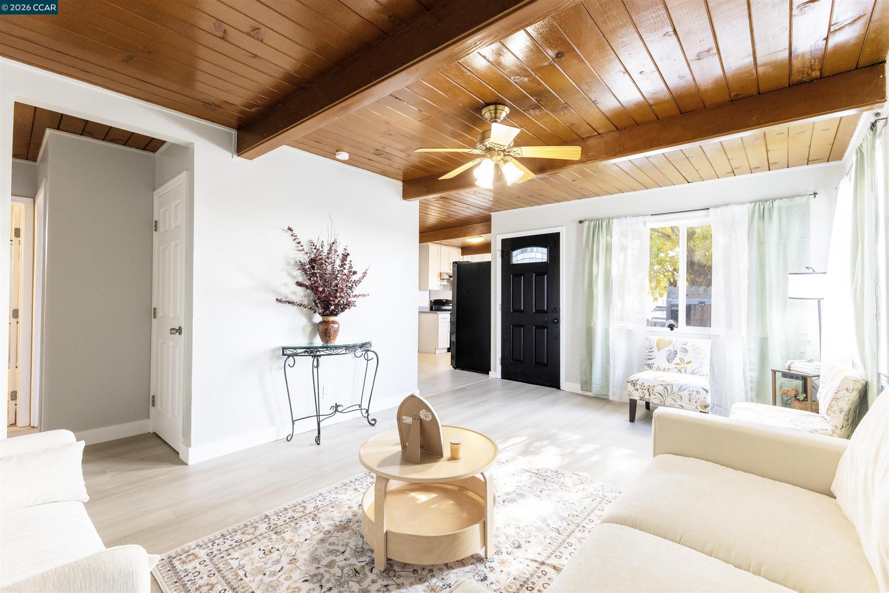 Detail Gallery Image 14 of 43 For 3141 Fairmede Dr, Richmond,  CA 94806 - 4 Beds | 2 Baths