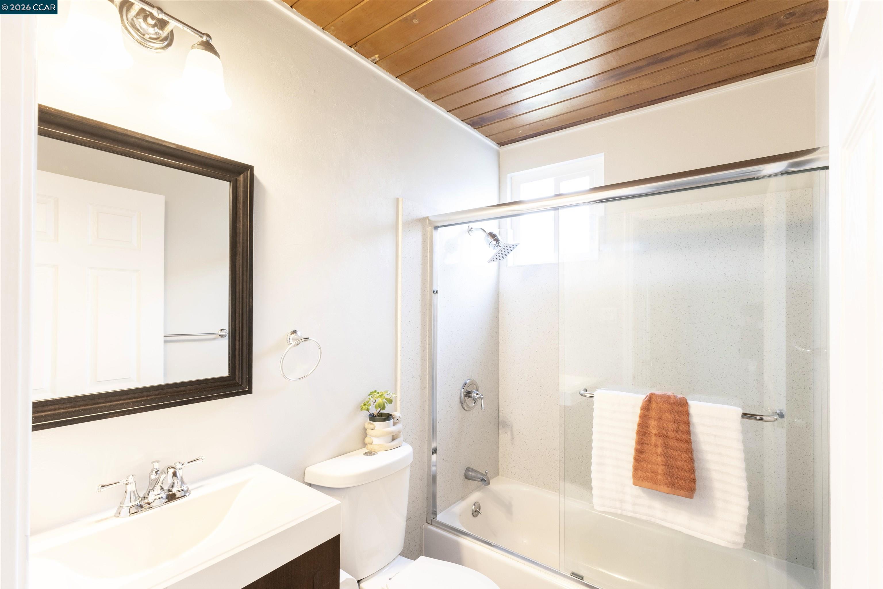 Detail Gallery Image 18 of 43 For 3141 Fairmede Dr, Richmond,  CA 94806 - 4 Beds | 2 Baths