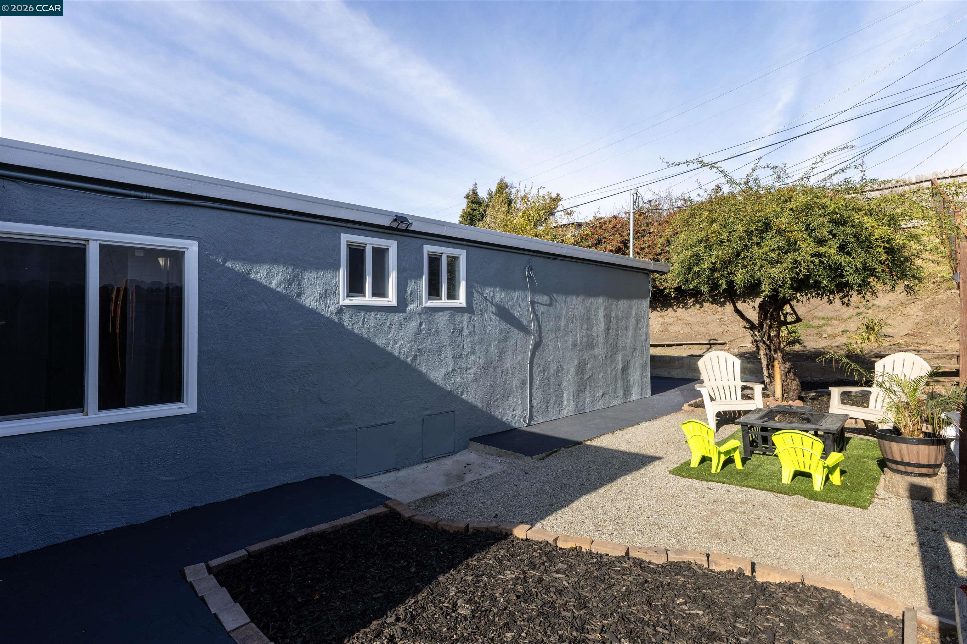 Detail Gallery Image 35 of 43 For 3141 Fairmede Dr, Richmond,  CA 94806 - 4 Beds | 2 Baths