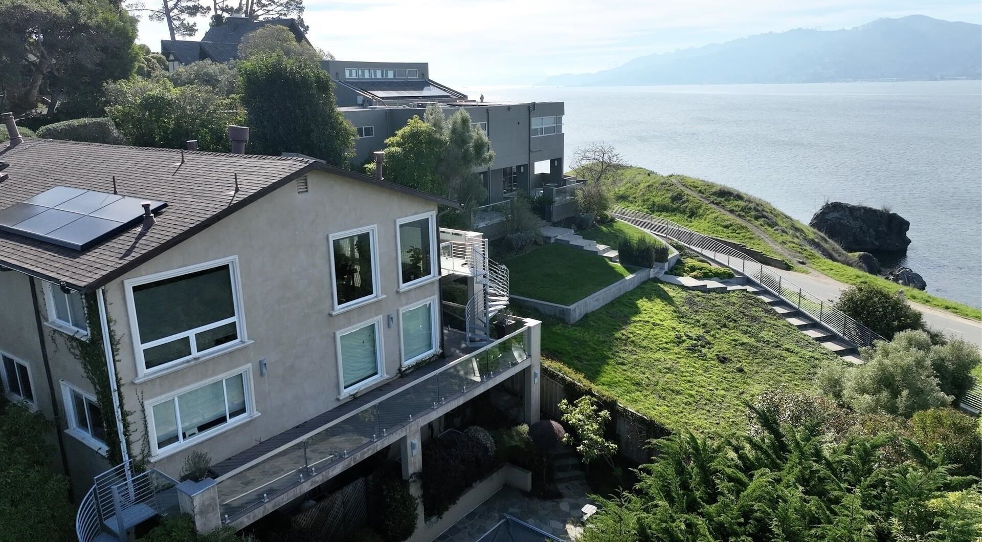 Detail Gallery Image 3 of 35 For 20 Bayshore Ter, Tiburon,  CA 94920 - 4 Beds | 4/1 Baths