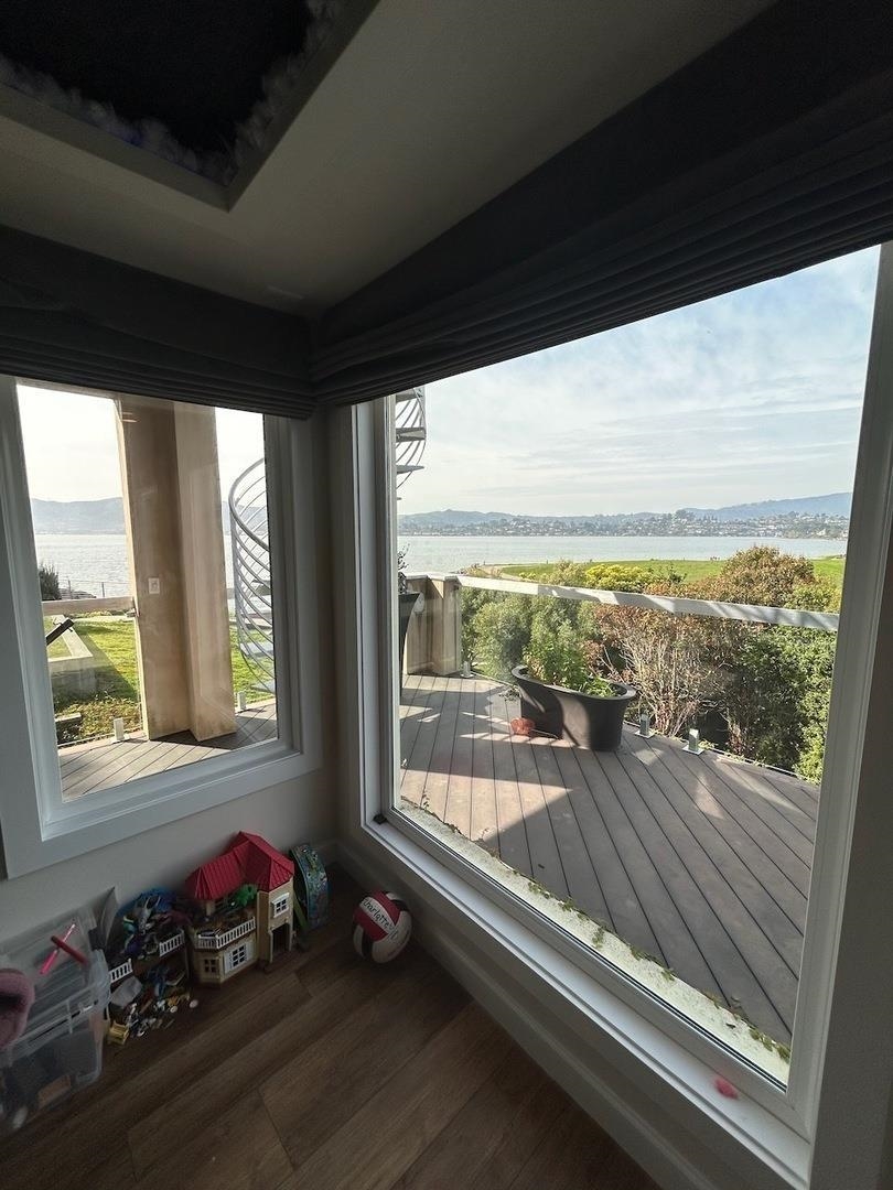 Detail Gallery Image 21 of 35 For 20 Bayshore Ter, Tiburon,  CA 94920 - 4 Beds | 4/1 Baths