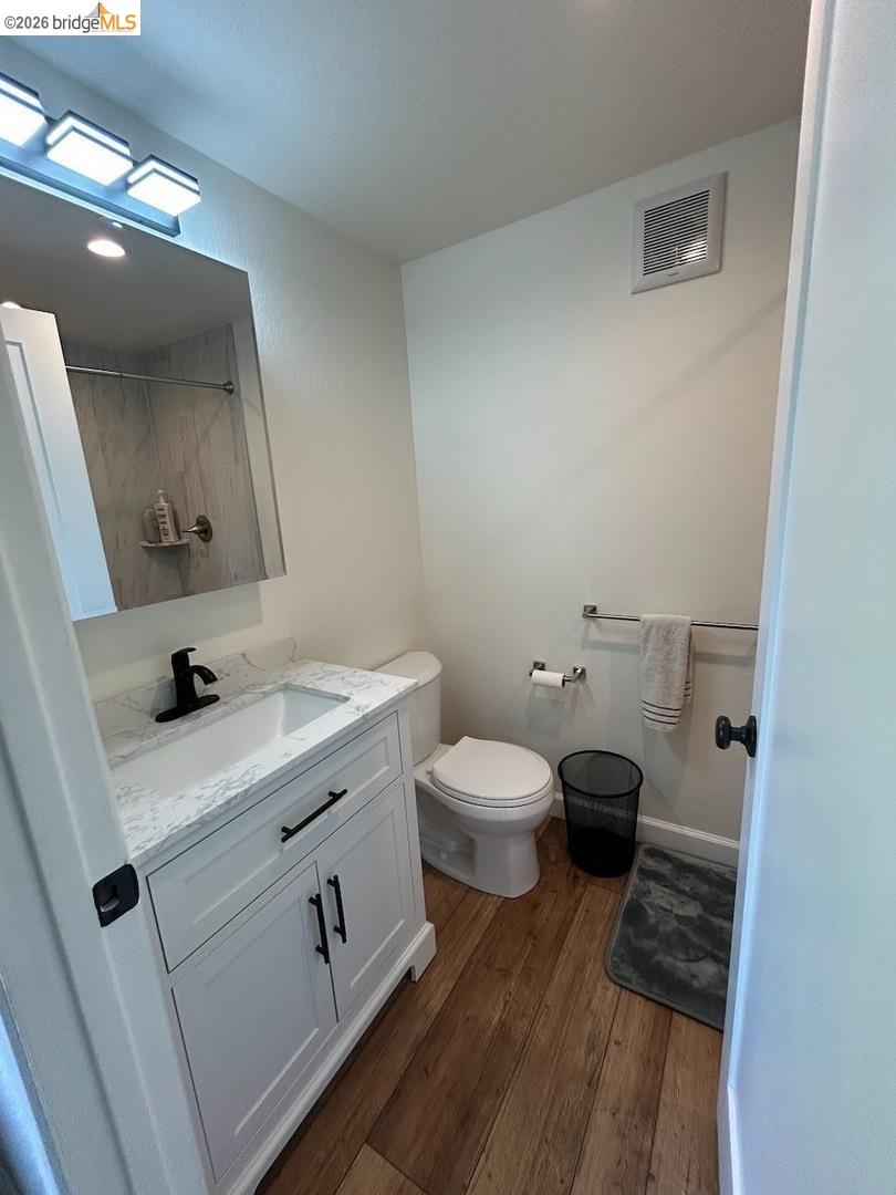 Detail Gallery Image 23 of 26 For 20 Bayshore Ter, Tiburon,  CA 94920 - 4 Beds | 4/1 Baths