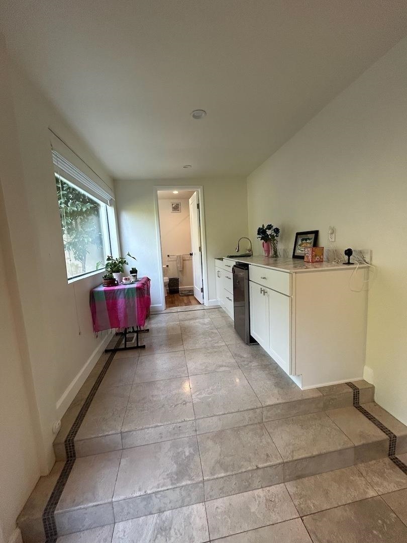 Detail Gallery Image 25 of 35 For 20 Bayshore Ter, Tiburon,  CA 94920 - 4 Beds | 4/1 Baths